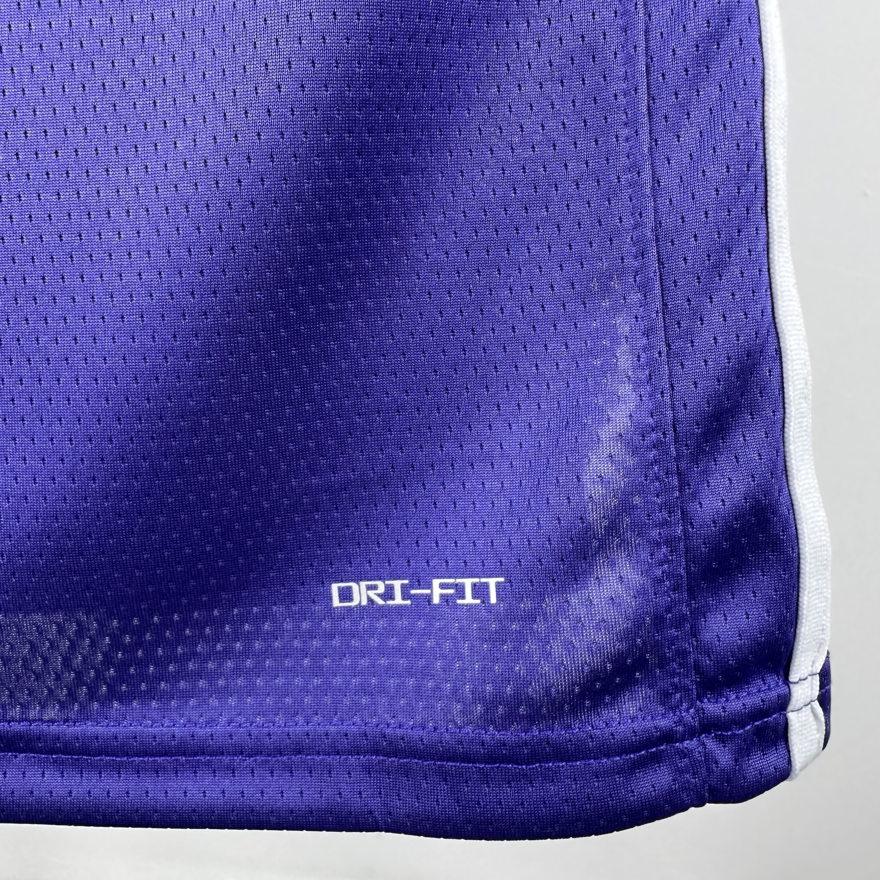 26 Season Lakers City Editon #77