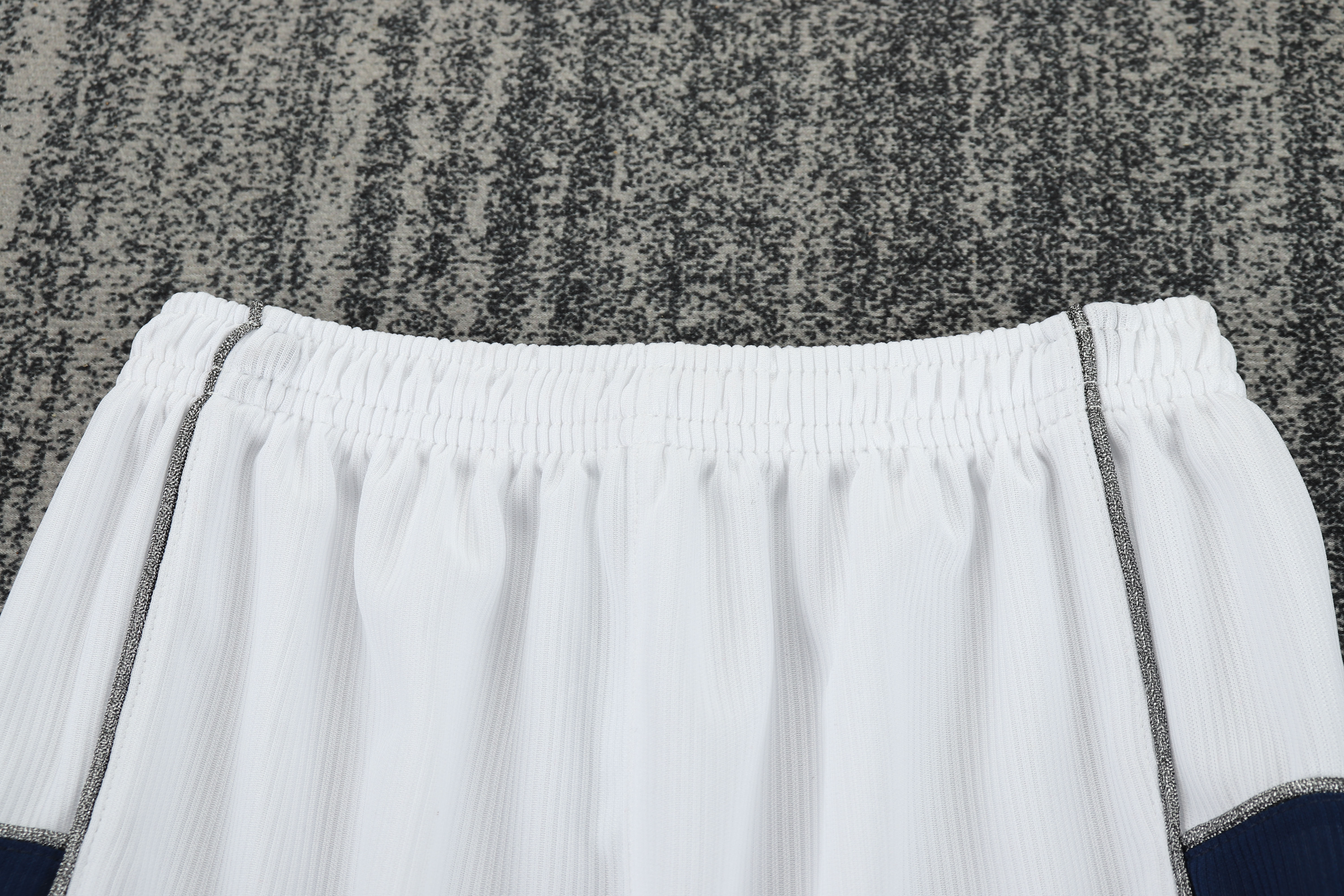 Kids Retro Man Utd 00/01 Away