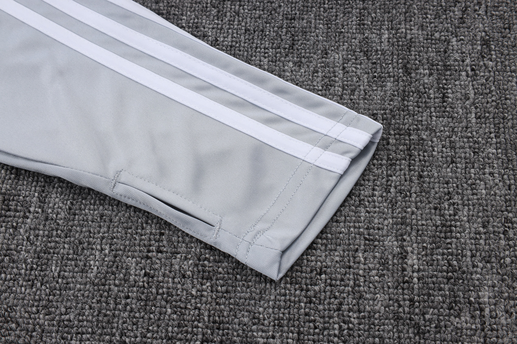 Adult / Kids 2526 Real Madrid Half Zipper Training Suit