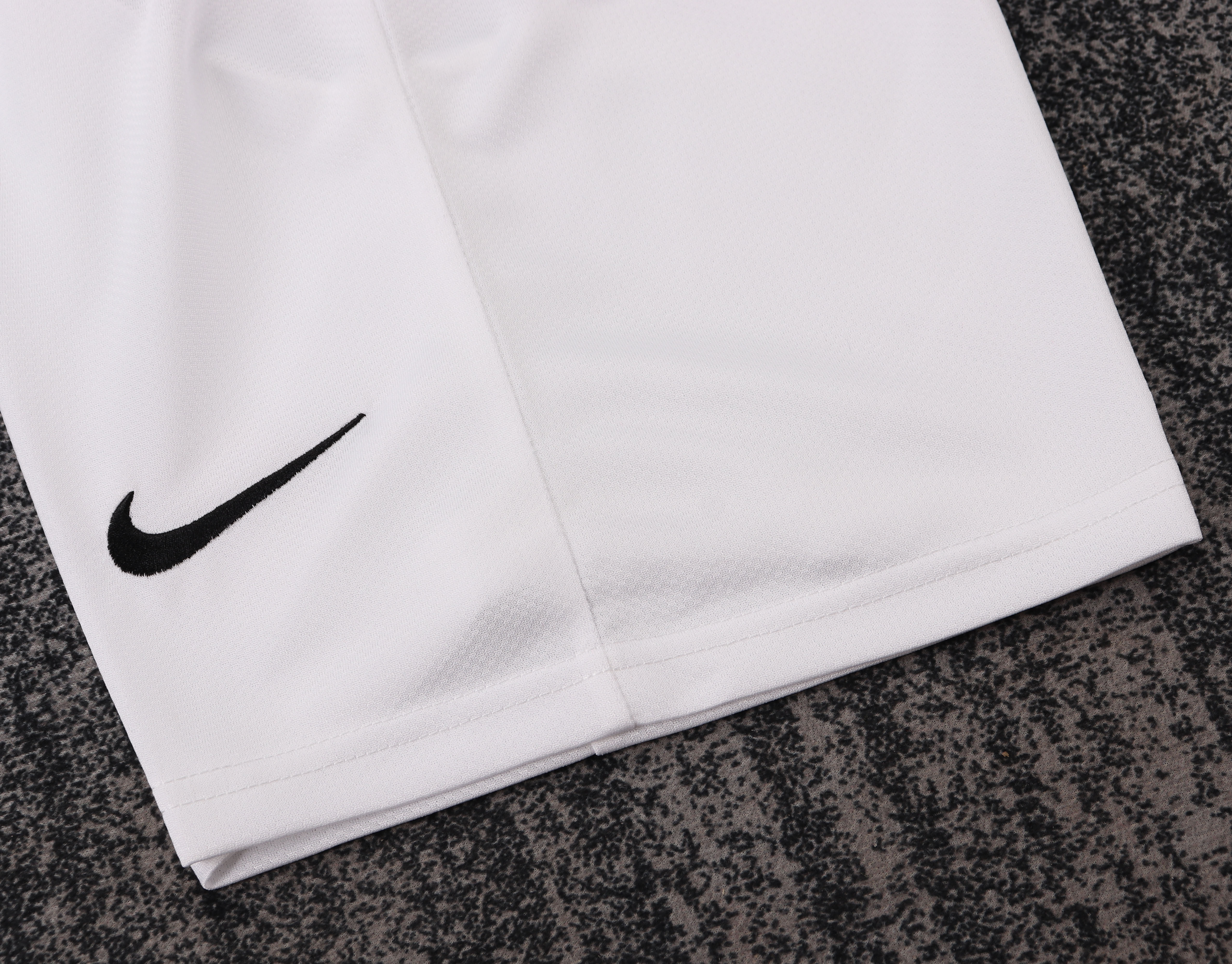 Kids Retro Man Utd 05/06 Home