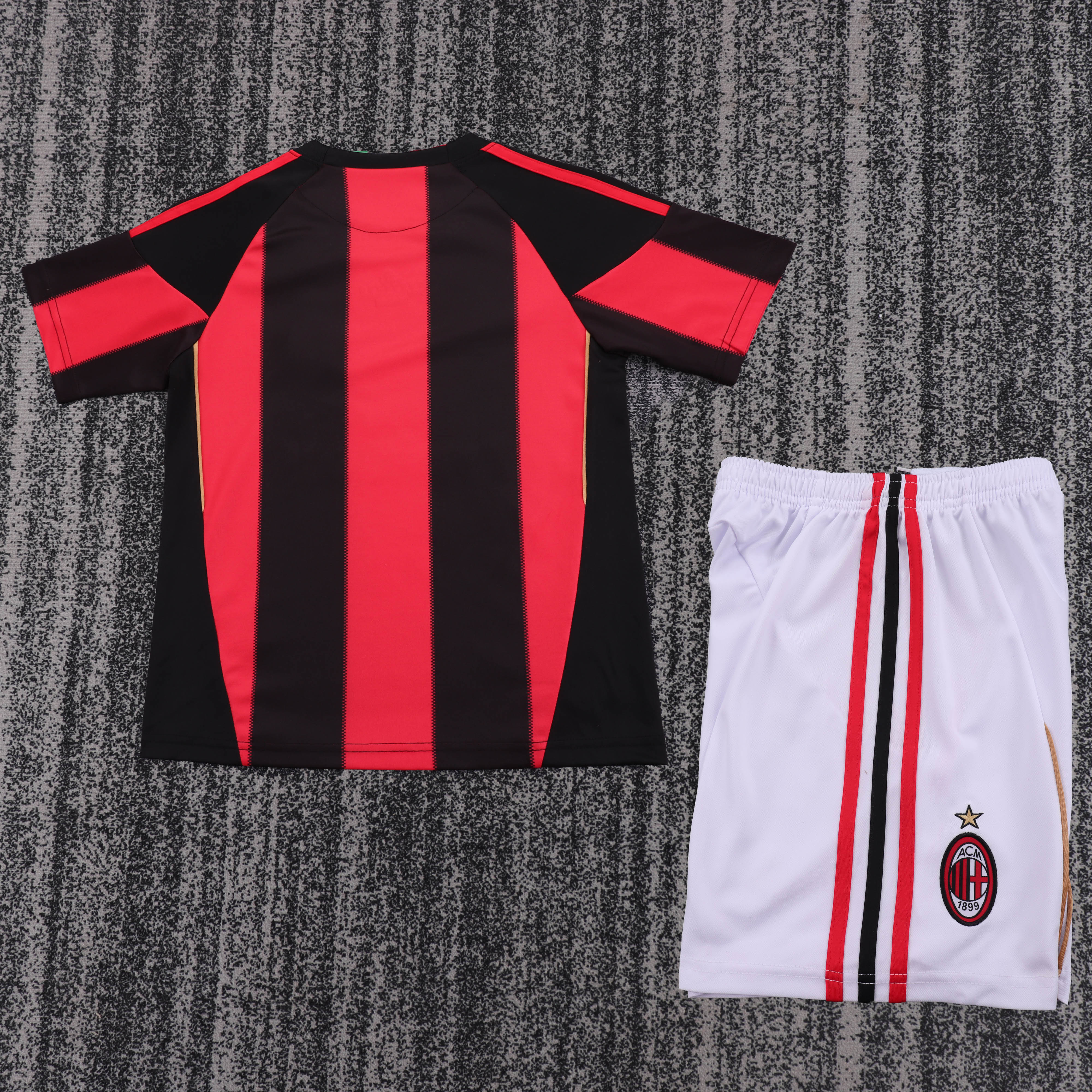 Kids Retro Kit AC Milan 11/12 Home