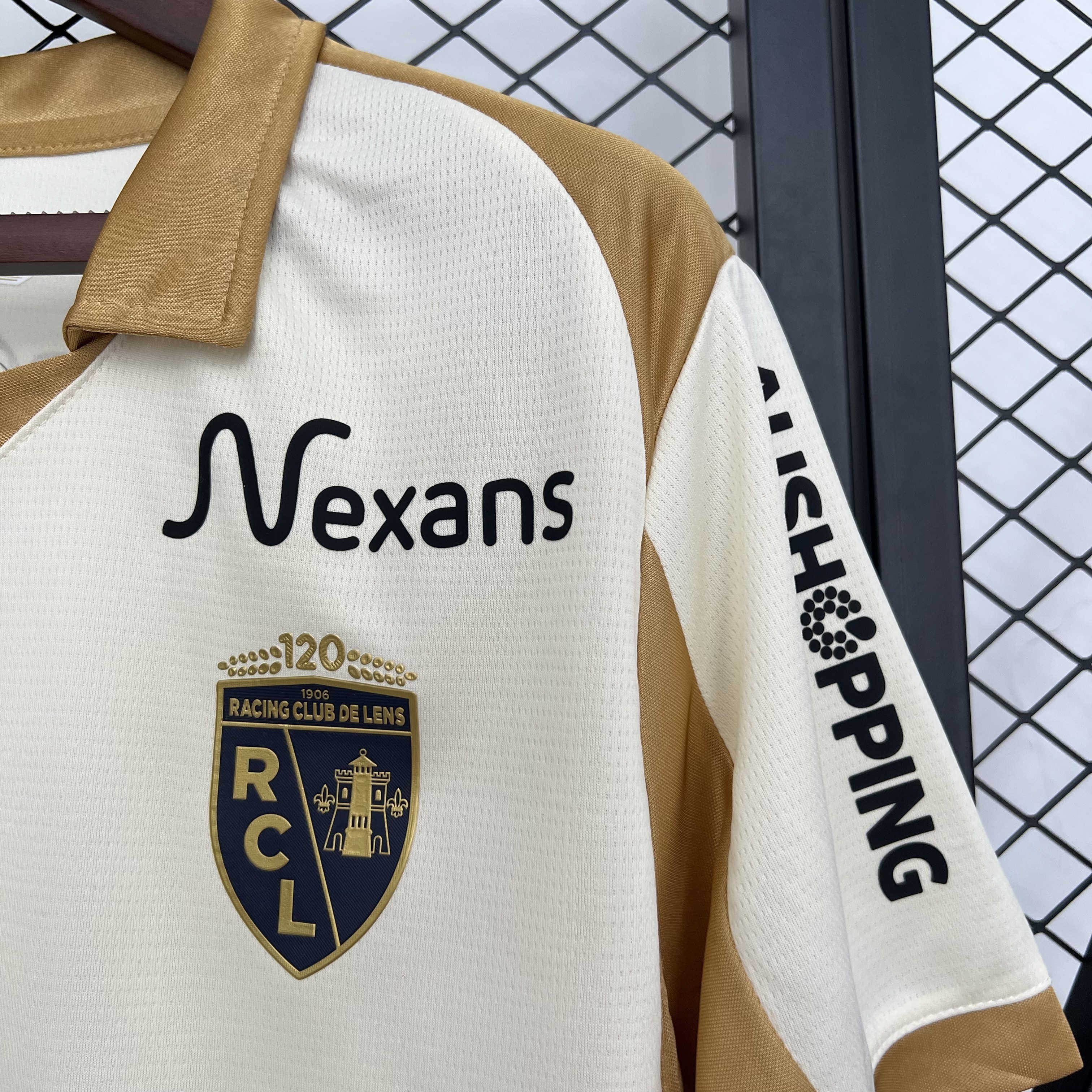 Lens 25/26 Third S-4XL