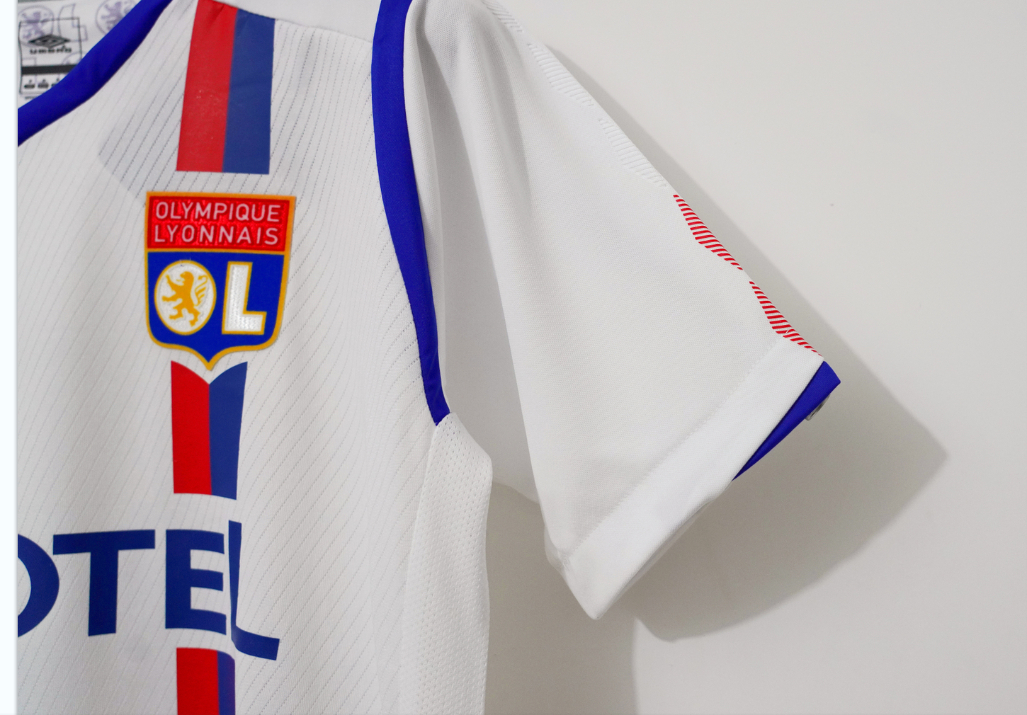 Retro Olympique Lyonnais 08/09 Home Jersey