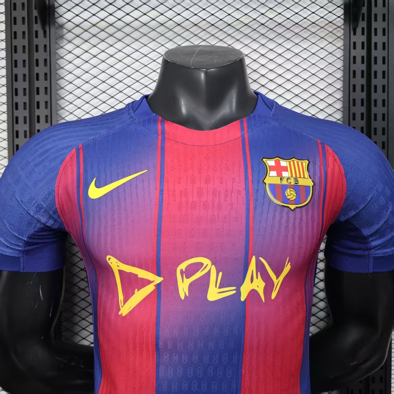 Player Version Barcelona 25/26 Home ▷ Play S-XXL