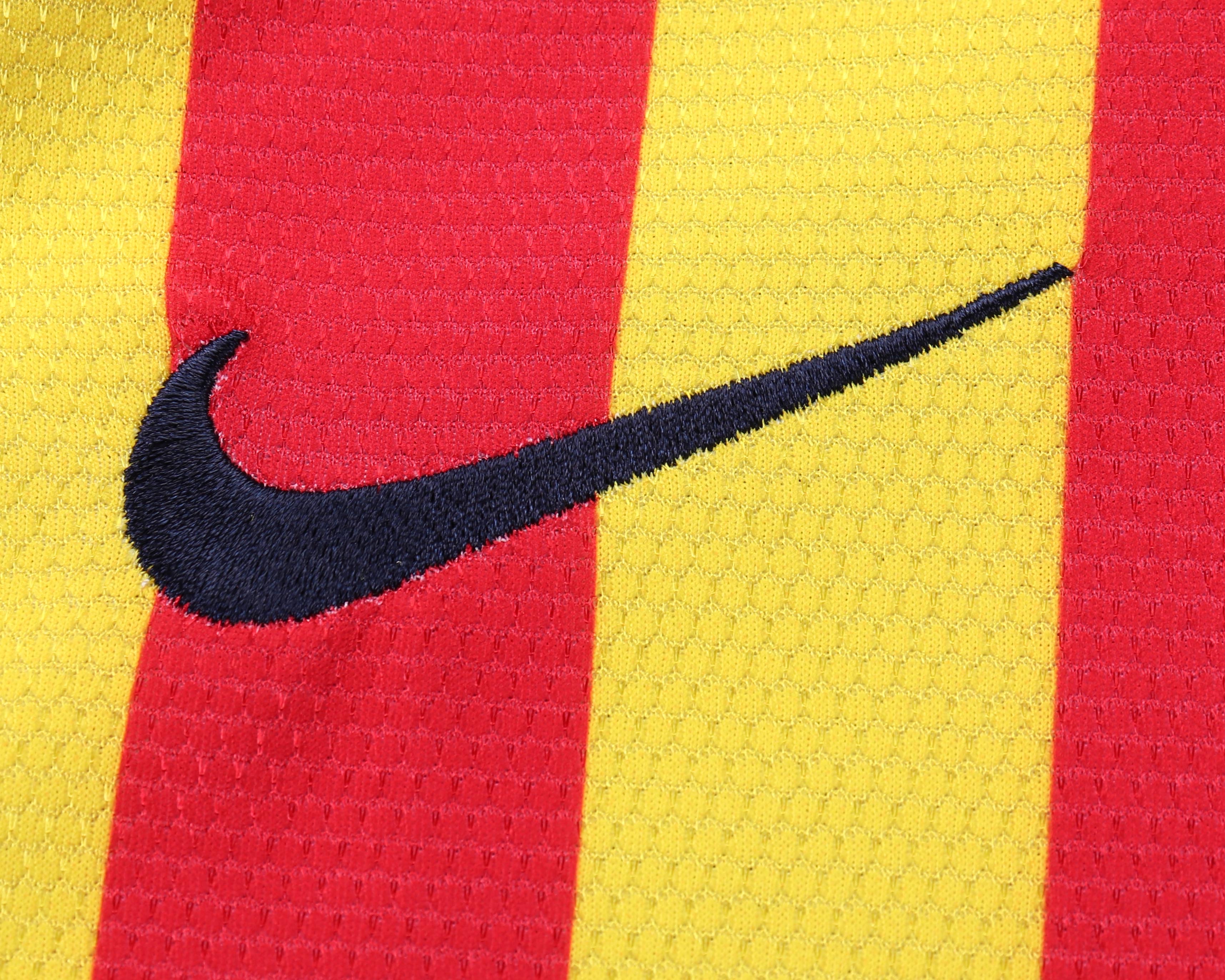 Kids kit Barcelona 13/14 Away