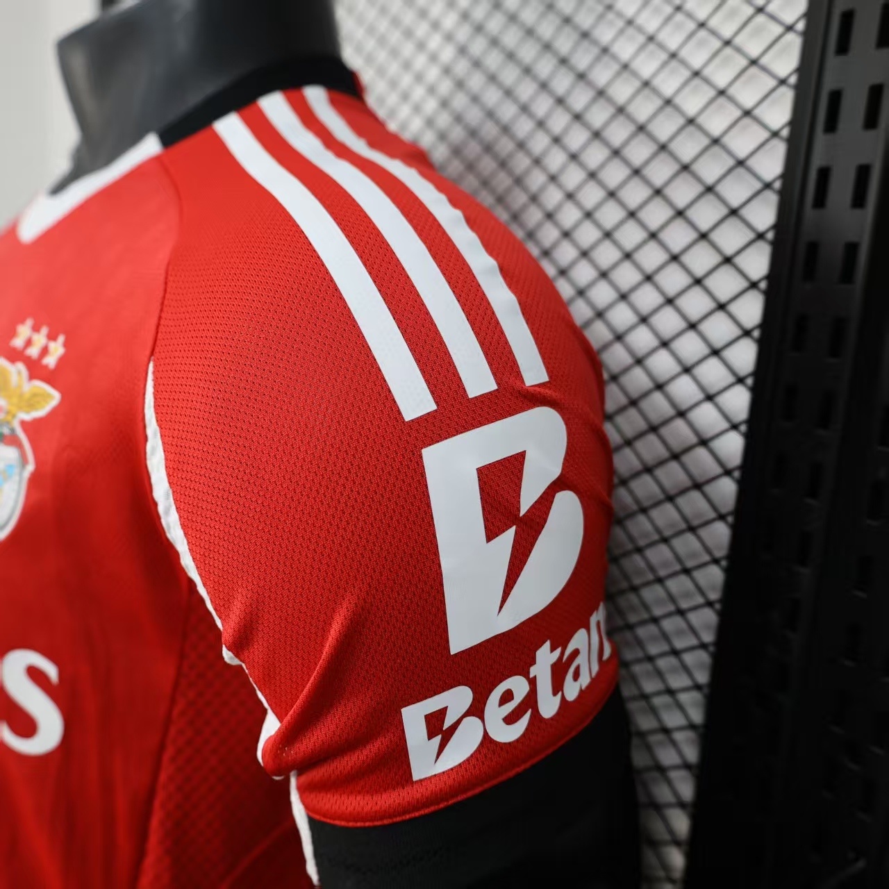 Player Version Benfica 25/26 Home  S-XXL