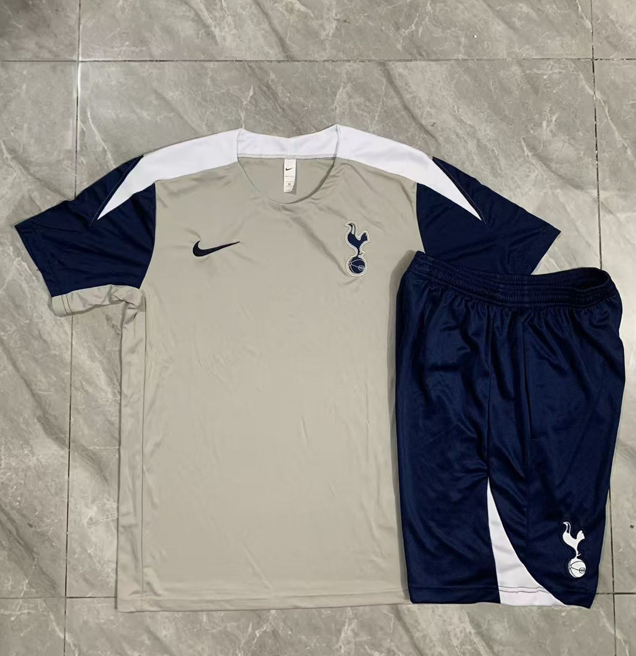 Short Sleeves Tottenham Hotspur Training Suit