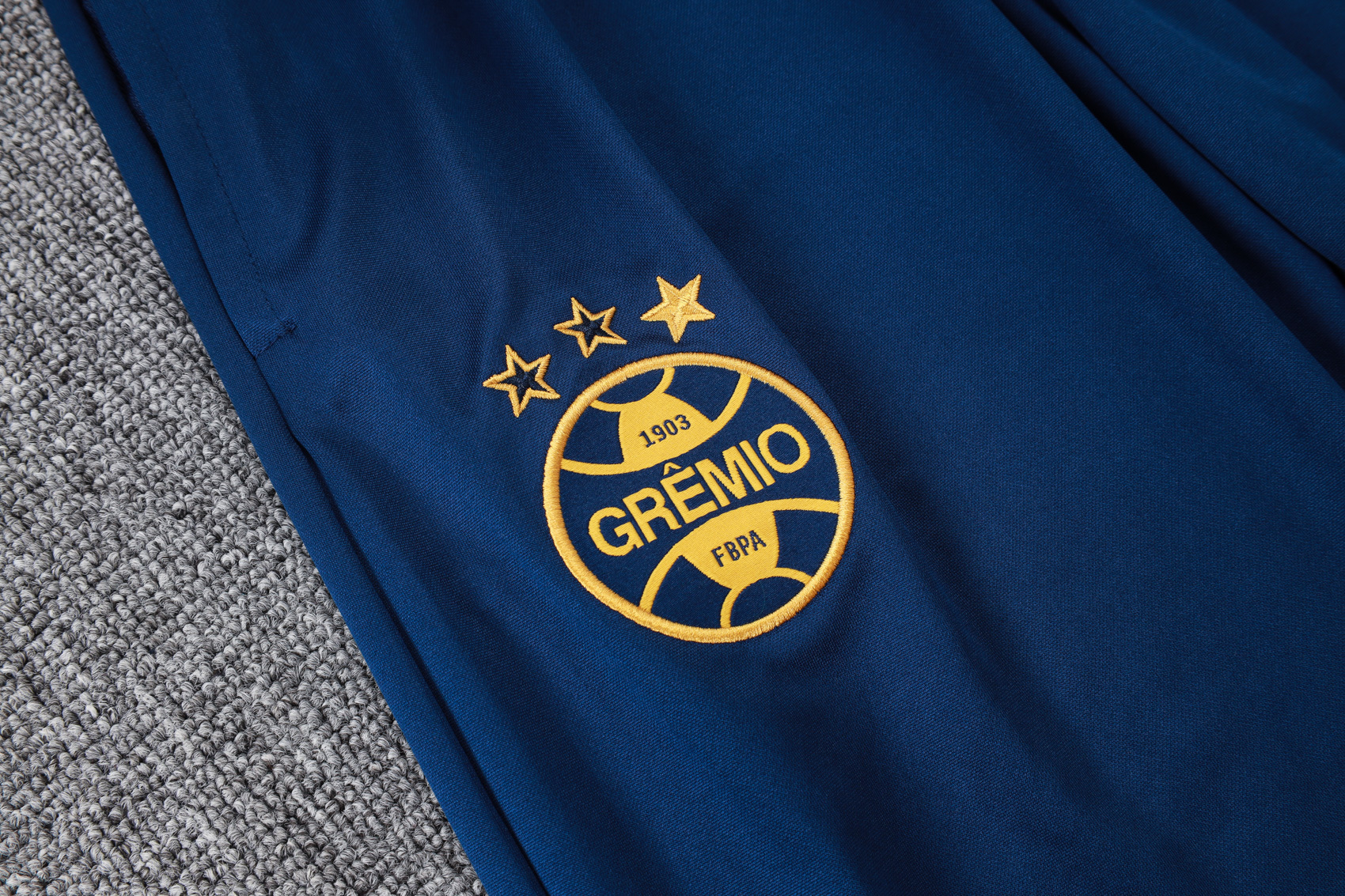 Half Zippered 2025-26 Grêmio Training Suit