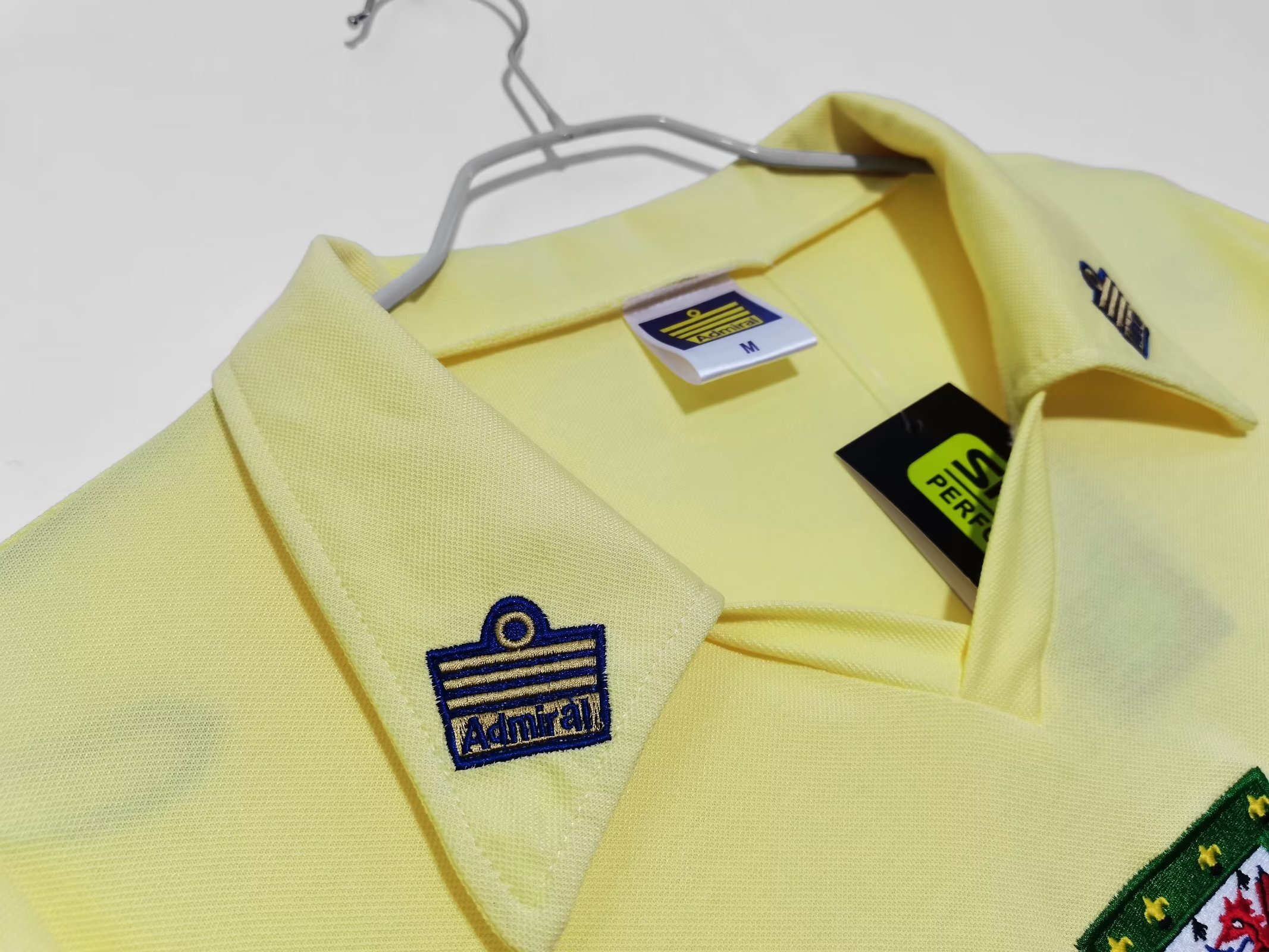 Retro 1976-79 Wales Away Jersey S-XXL