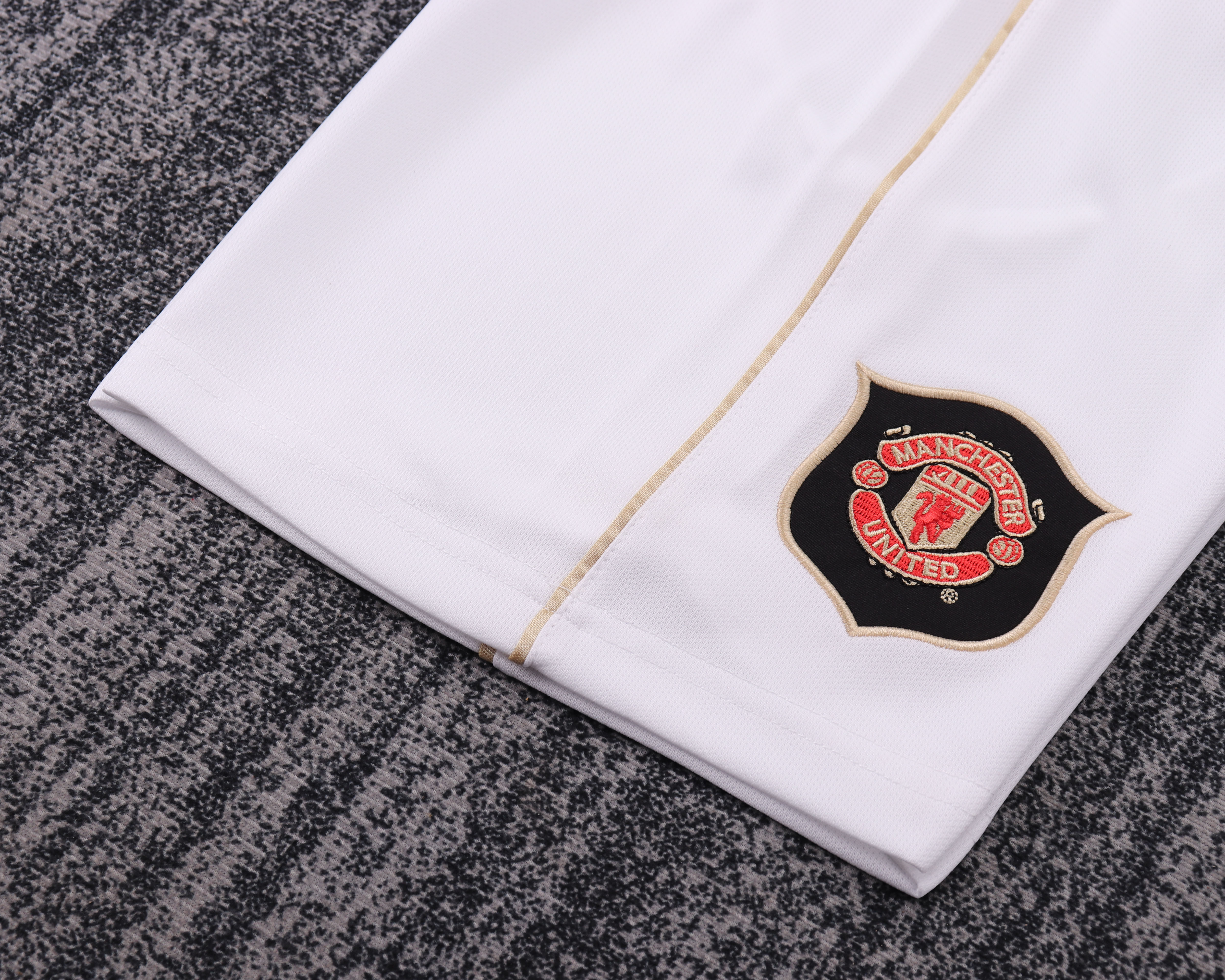 Kids Retro Man Utd 06/07 Home