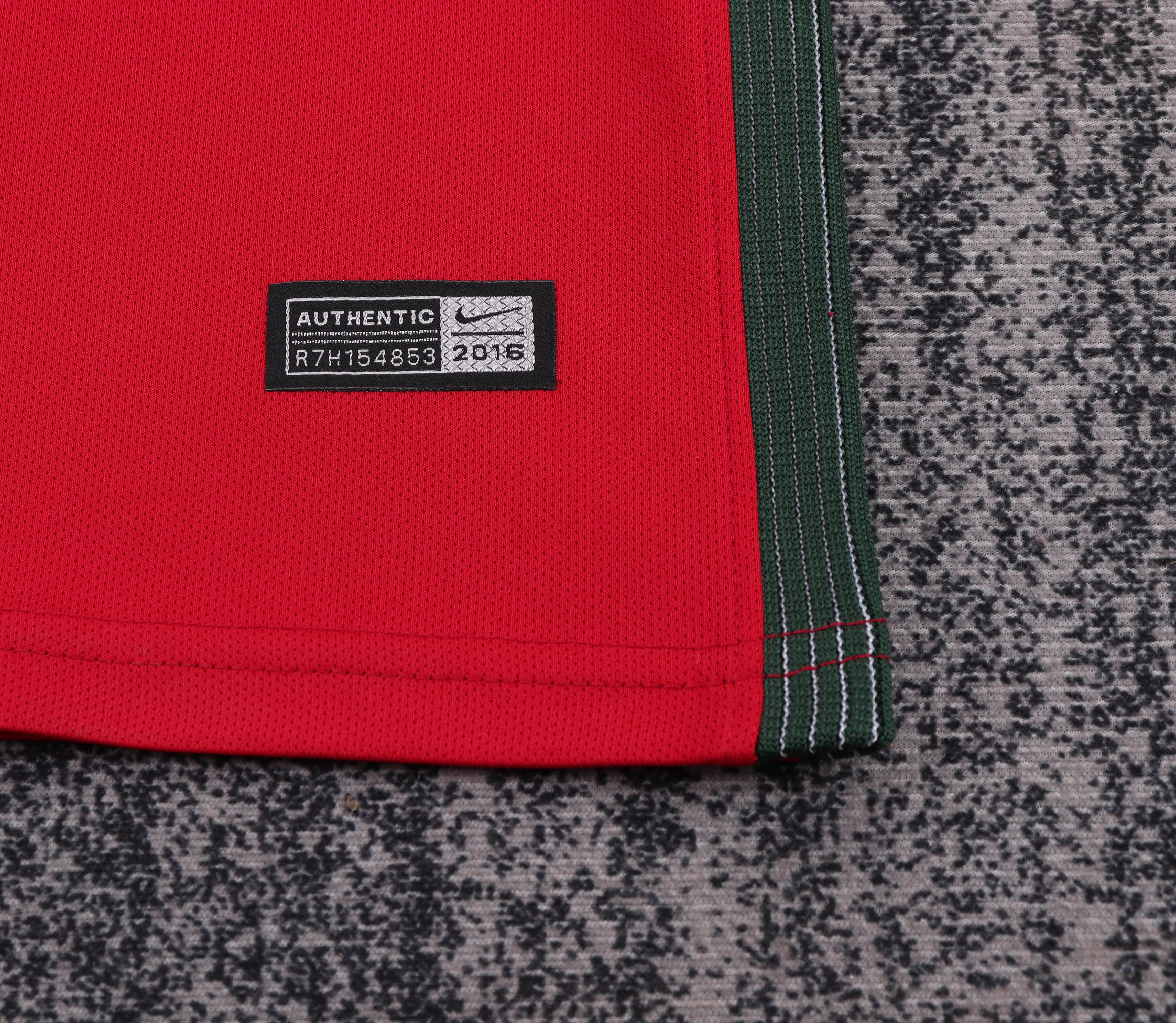 Kids Retro Kit Portugal 16/17 Home