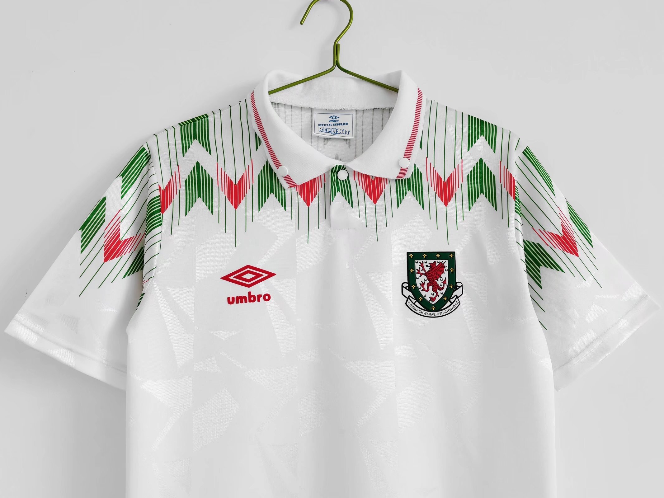 Retro 1990/92 Wales Away Jersey S-XXL