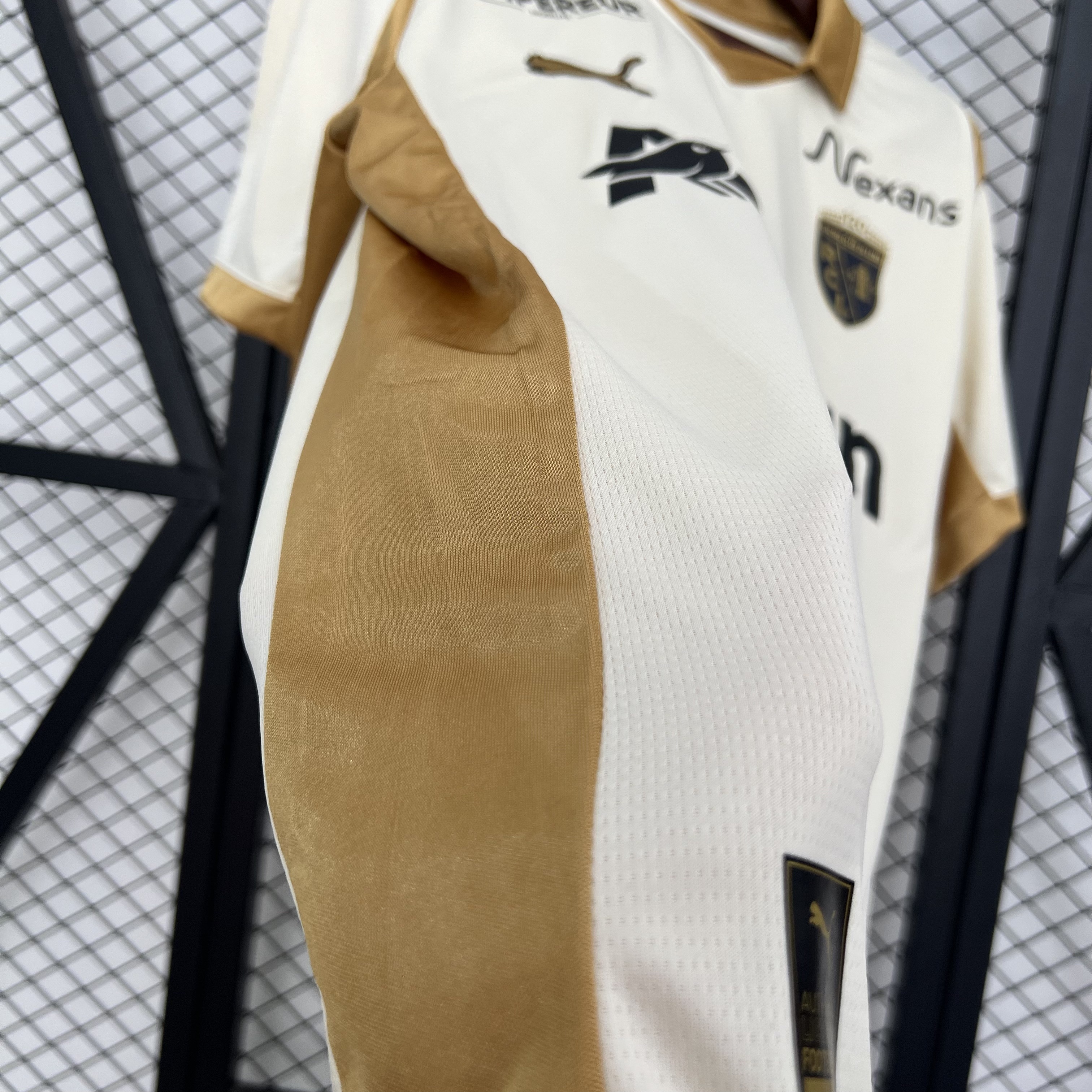 Lens 25/26 Third S-4XL