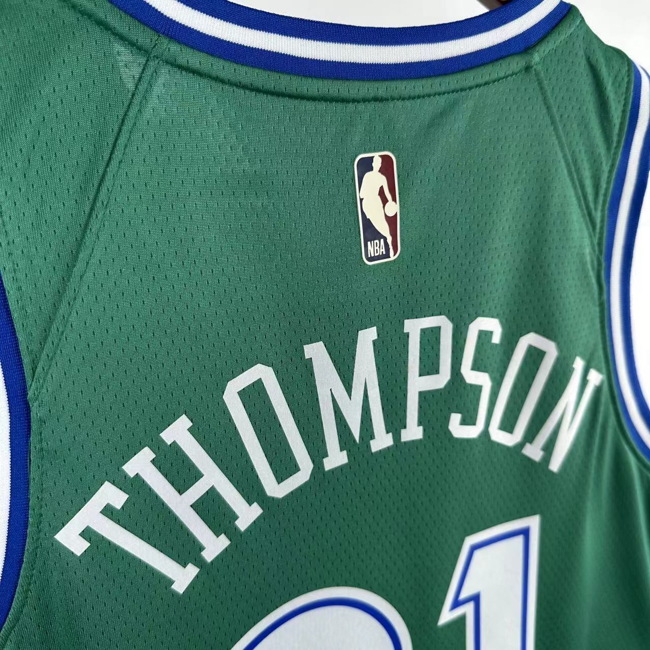 26 Season Mavericks Green #31 Thompson
