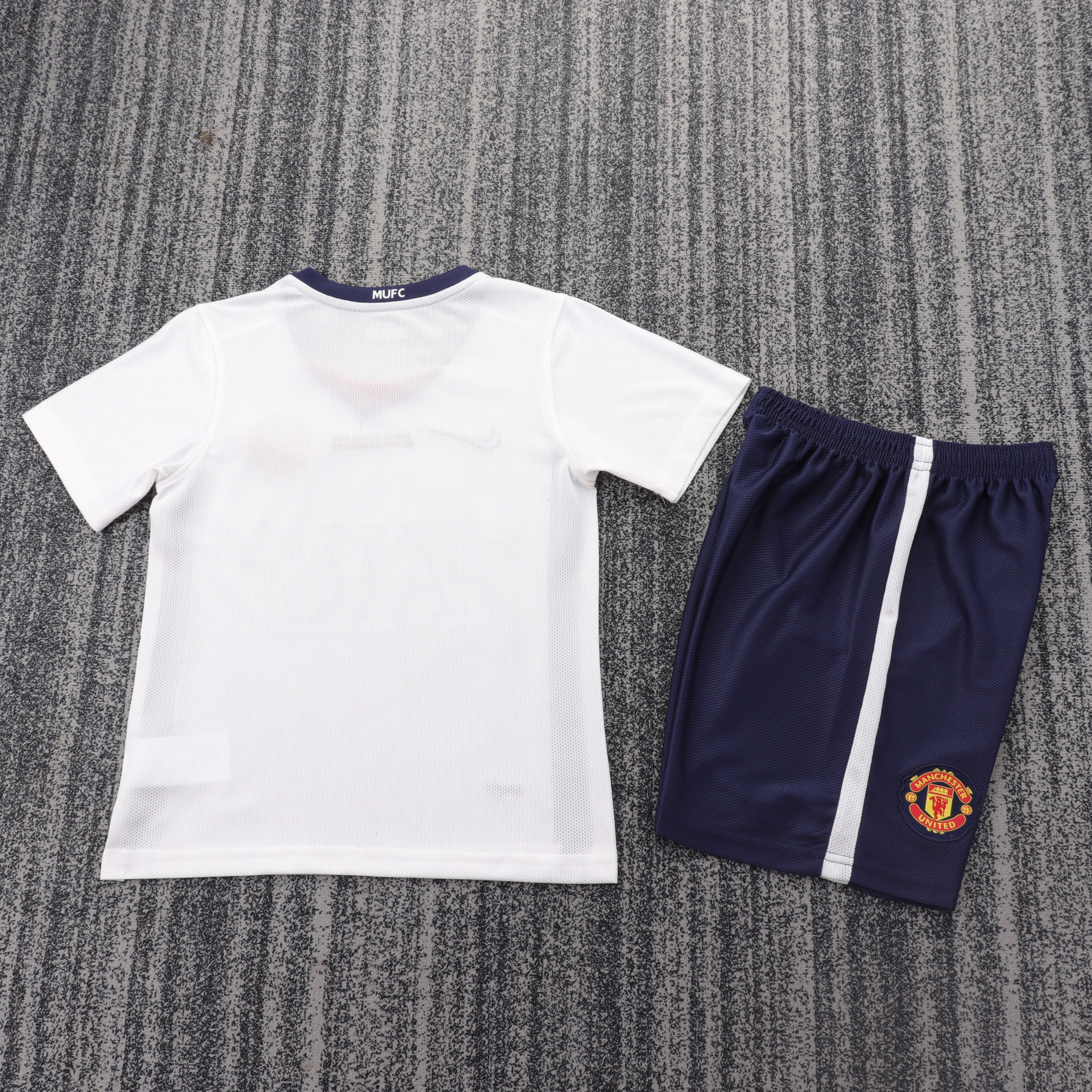 Kids Retro Man Utd 08/09 Away UCL