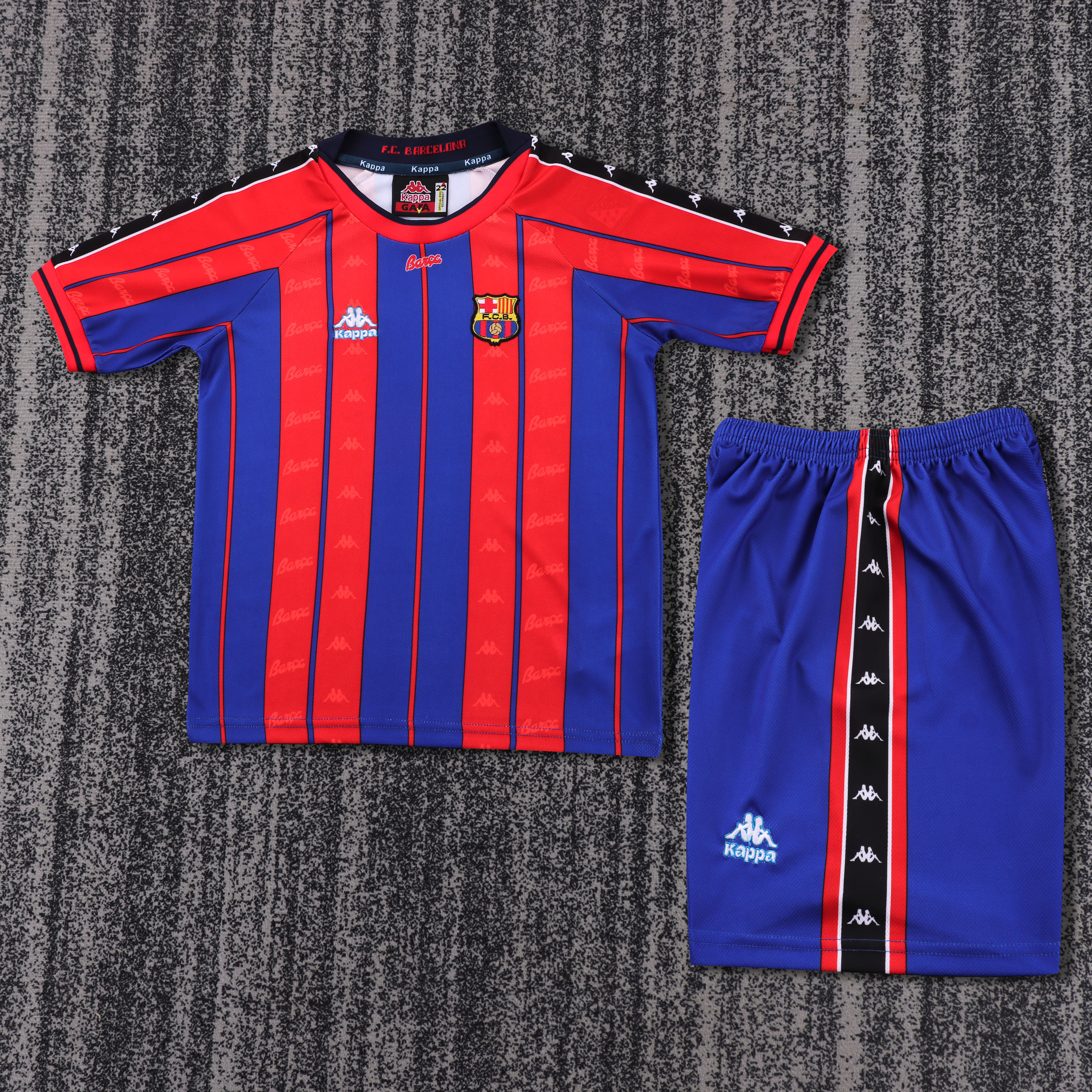 Kids kit Barcelona 97/98 Home