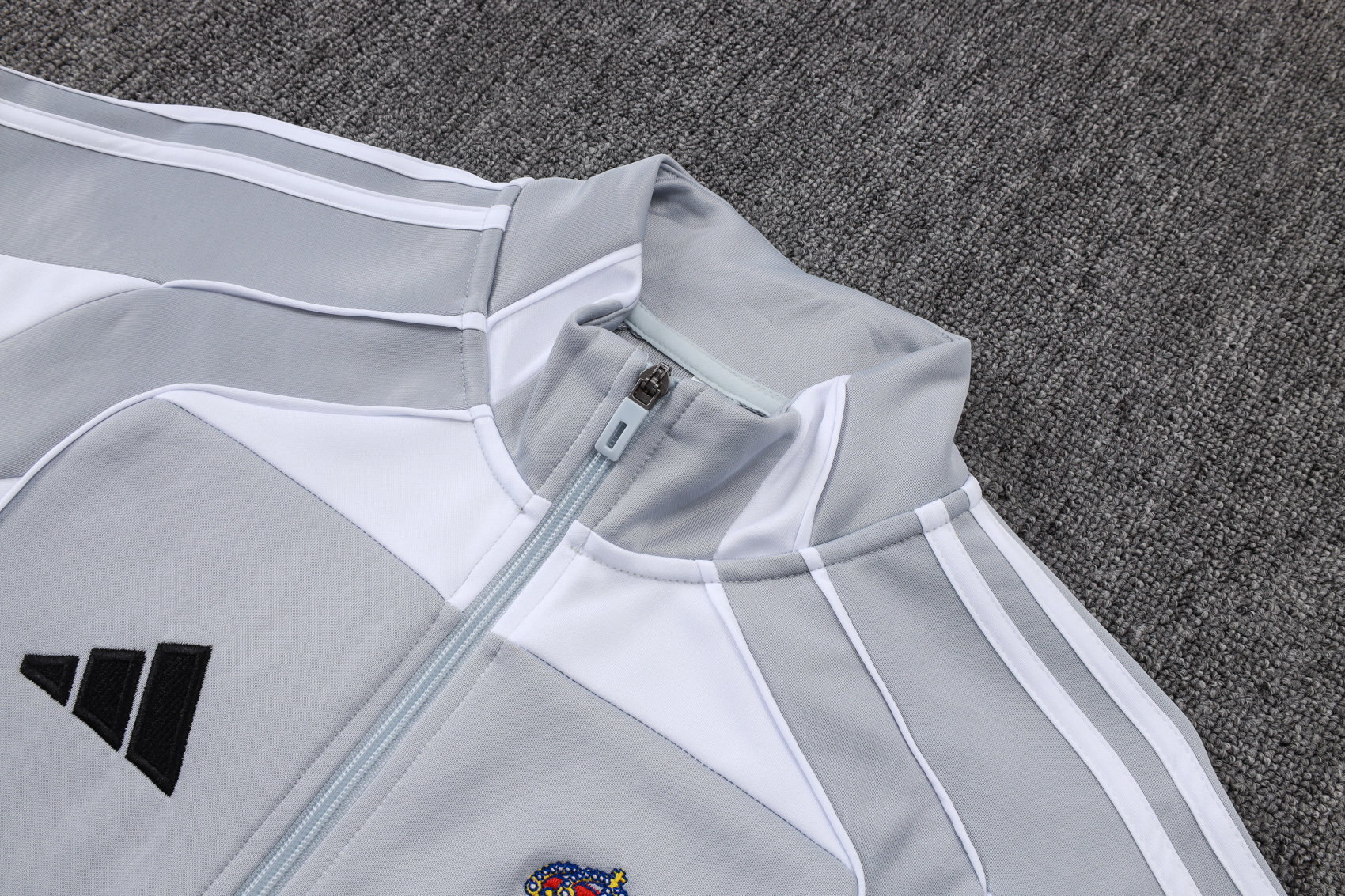 Adult / Kids 2526 Real Madrid Full Zipper Training Suit