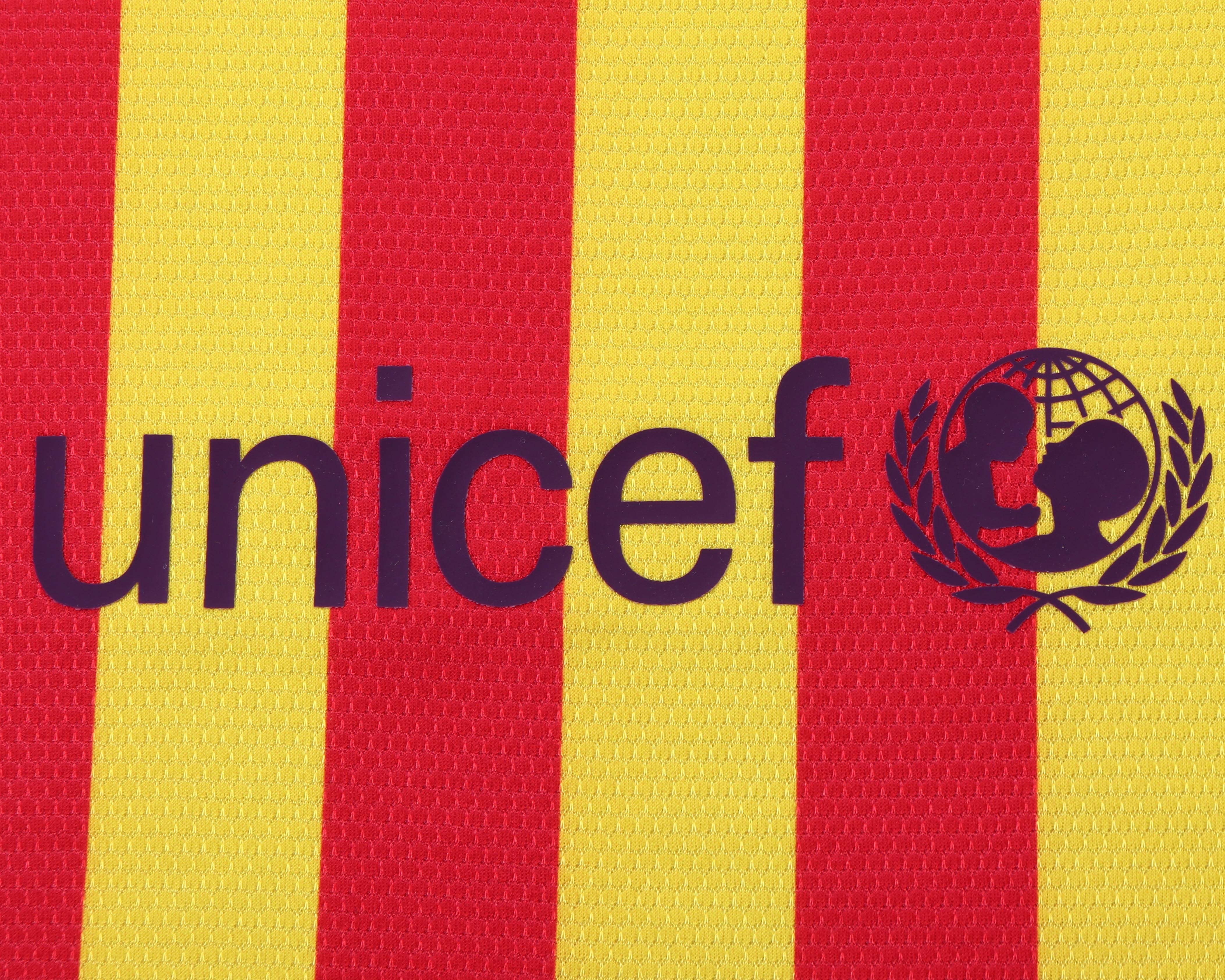 Kids kit Barcelona 13/14 Away