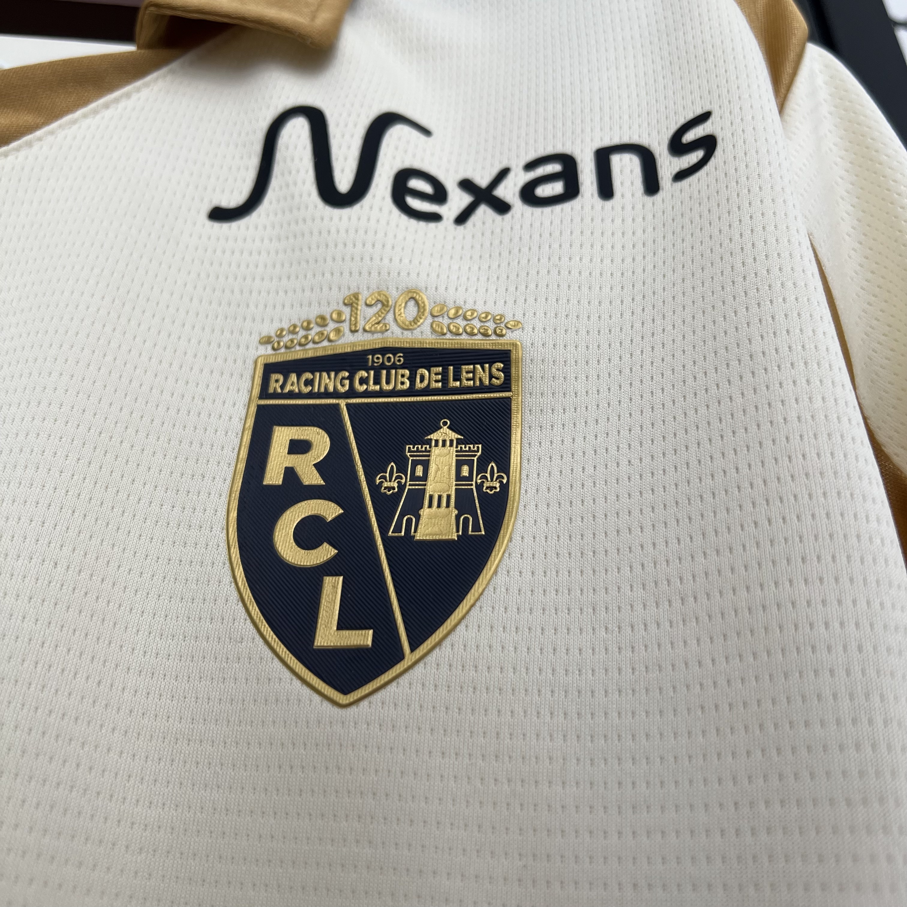 Lens 25/26 Third S-4XL