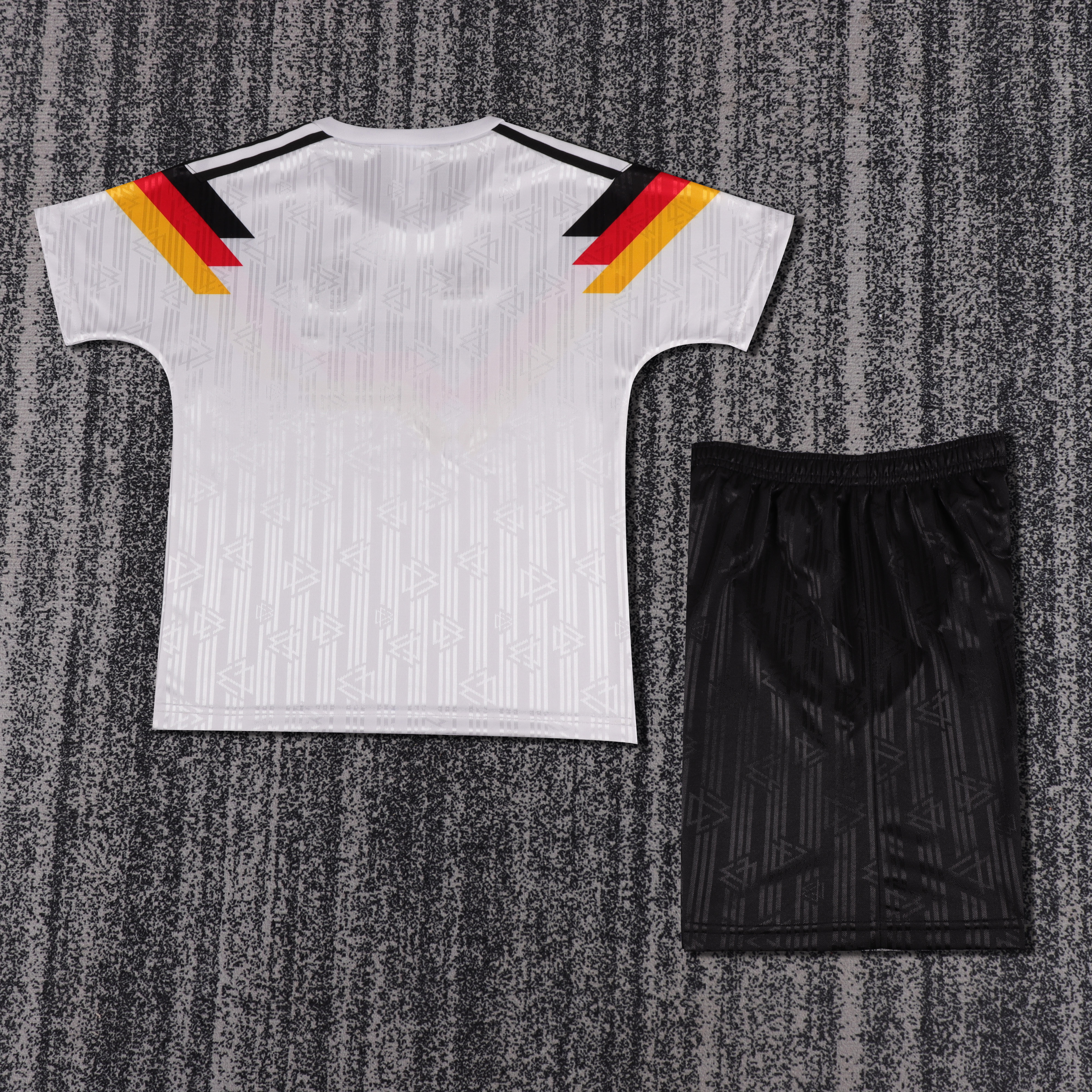 Kids Retro Germany 1990 Home