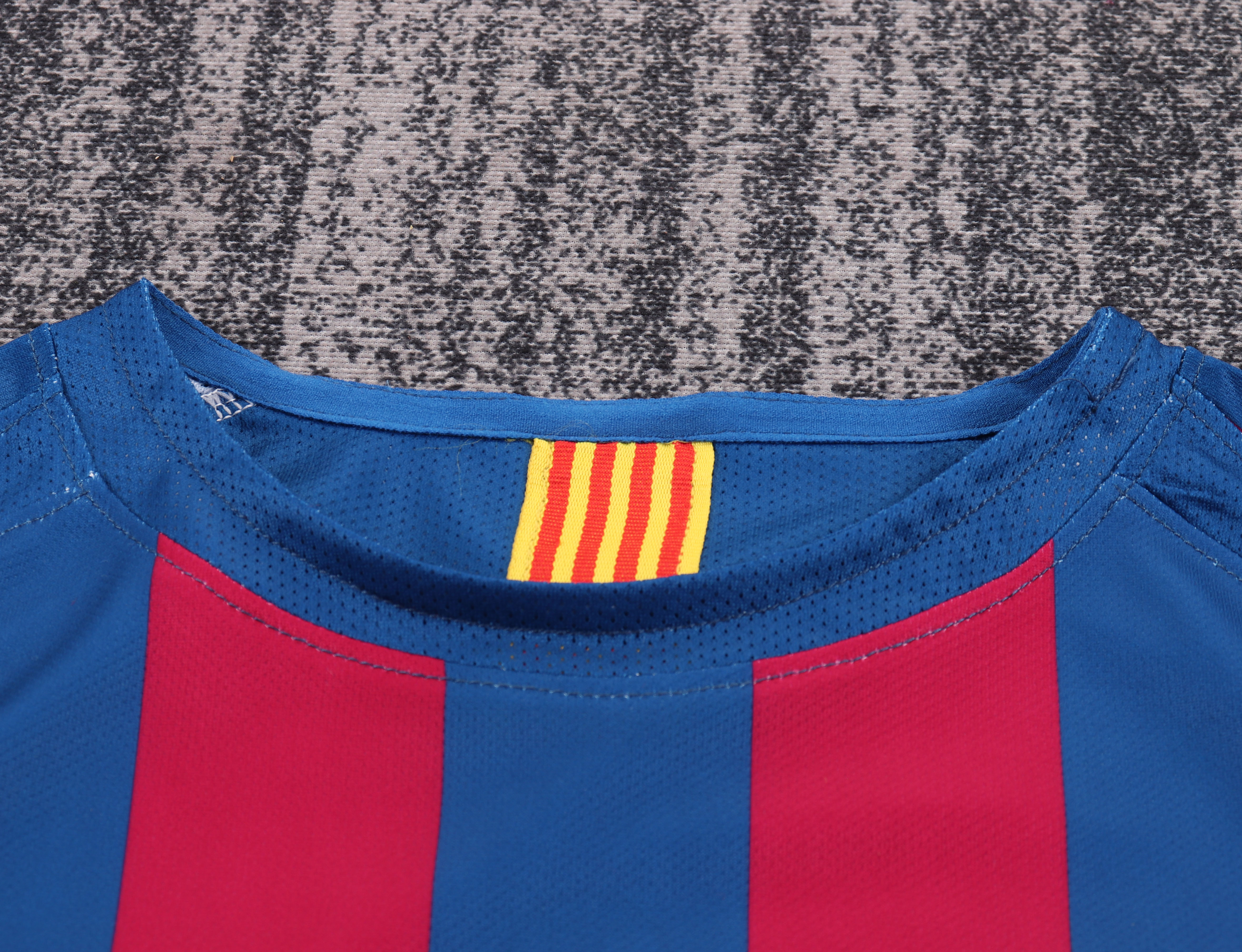 Kids kit Barcelona 05/06 Home Long Sleeves