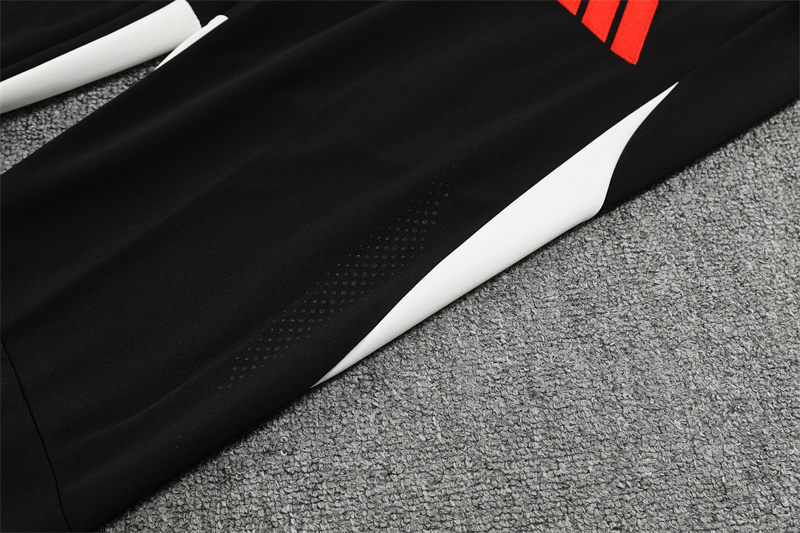 Adult / Kids 2526 LVP Half Zipper Training Suit Cream