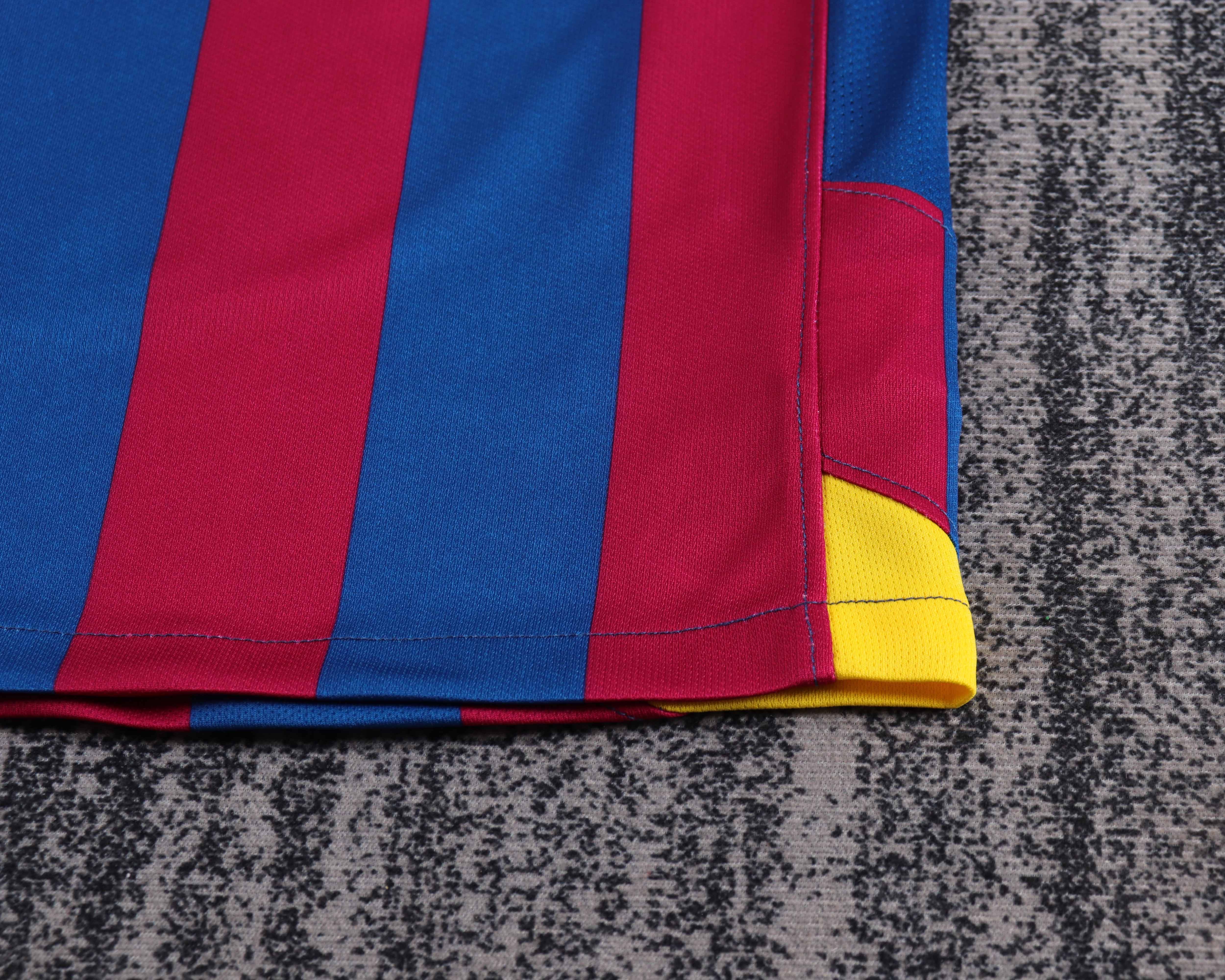 Kids kit Barcelona 05/06 Home UCL