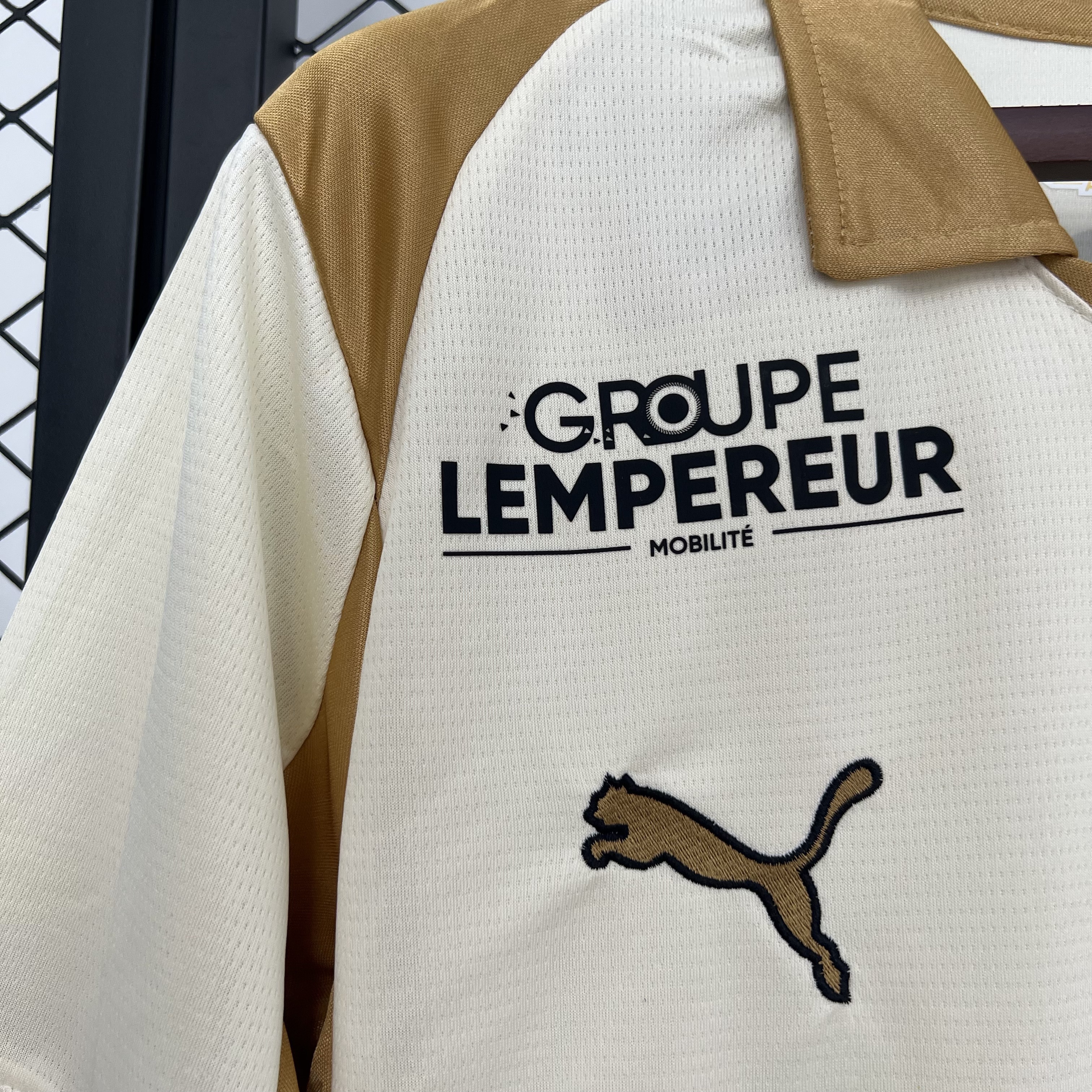 Lens 25/26 Third S-4XL