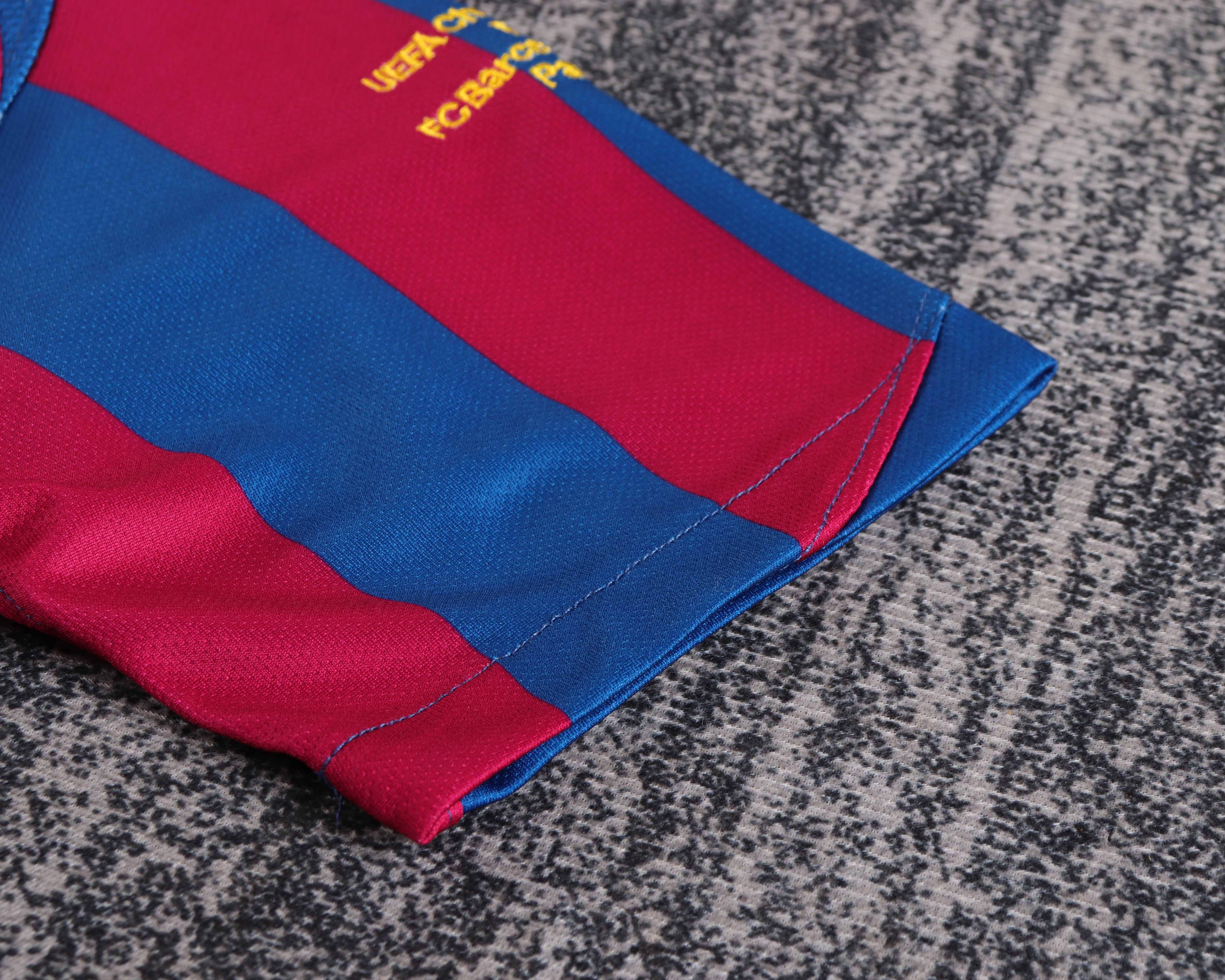 Kids kit Barcelona 05/06 Home UCL