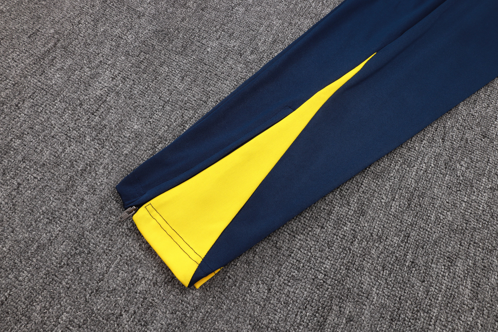 Men/ Kids Atlético Madrid 25/26 Full zipper Training suit