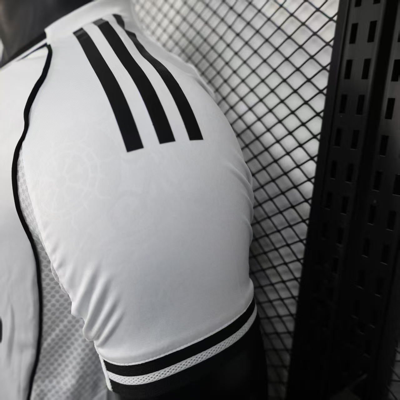 Player Version Fulham 25/26 Home S-XXL