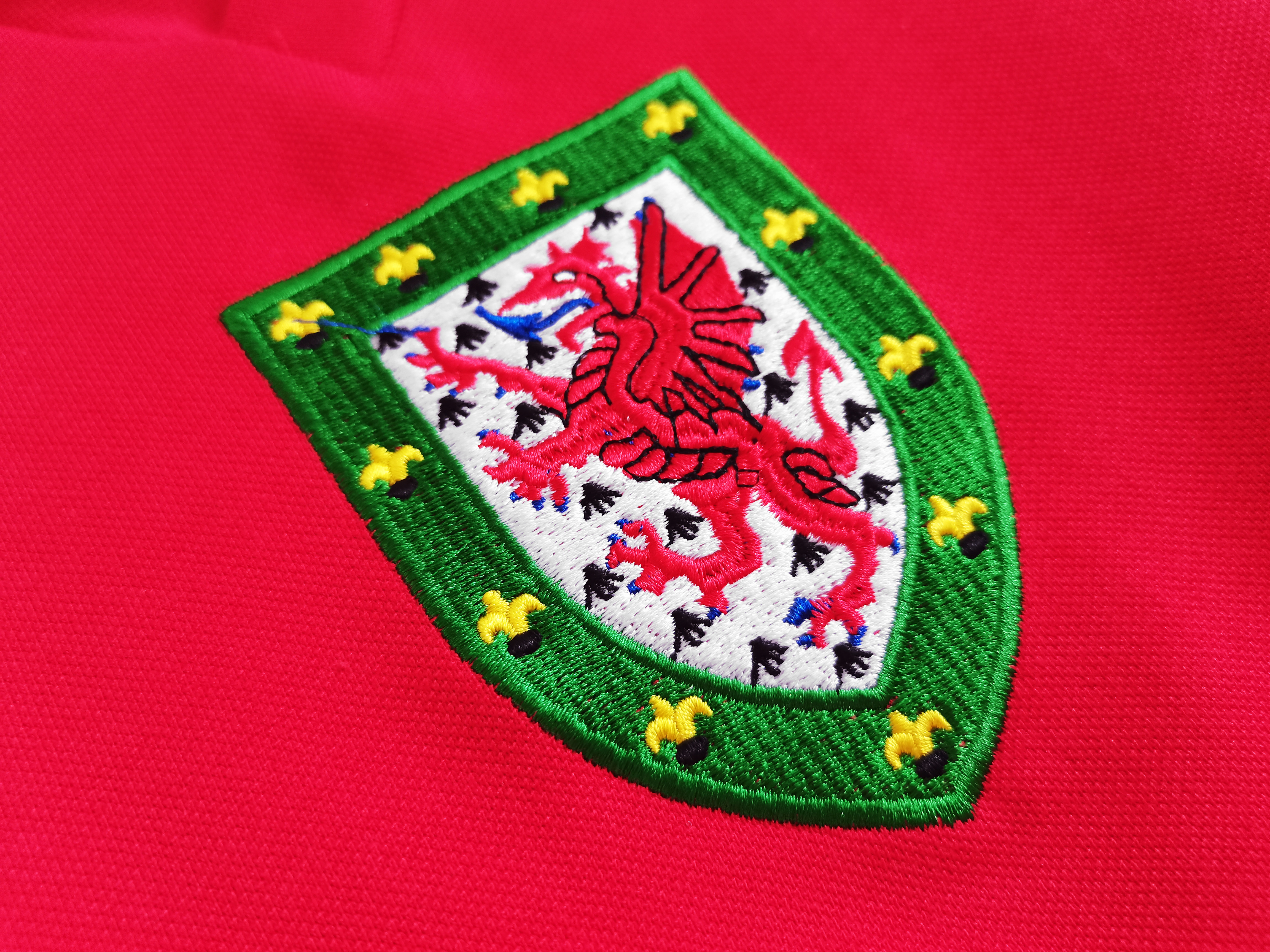 Retro 1976-79 Wales Home Jersey S-XXL
