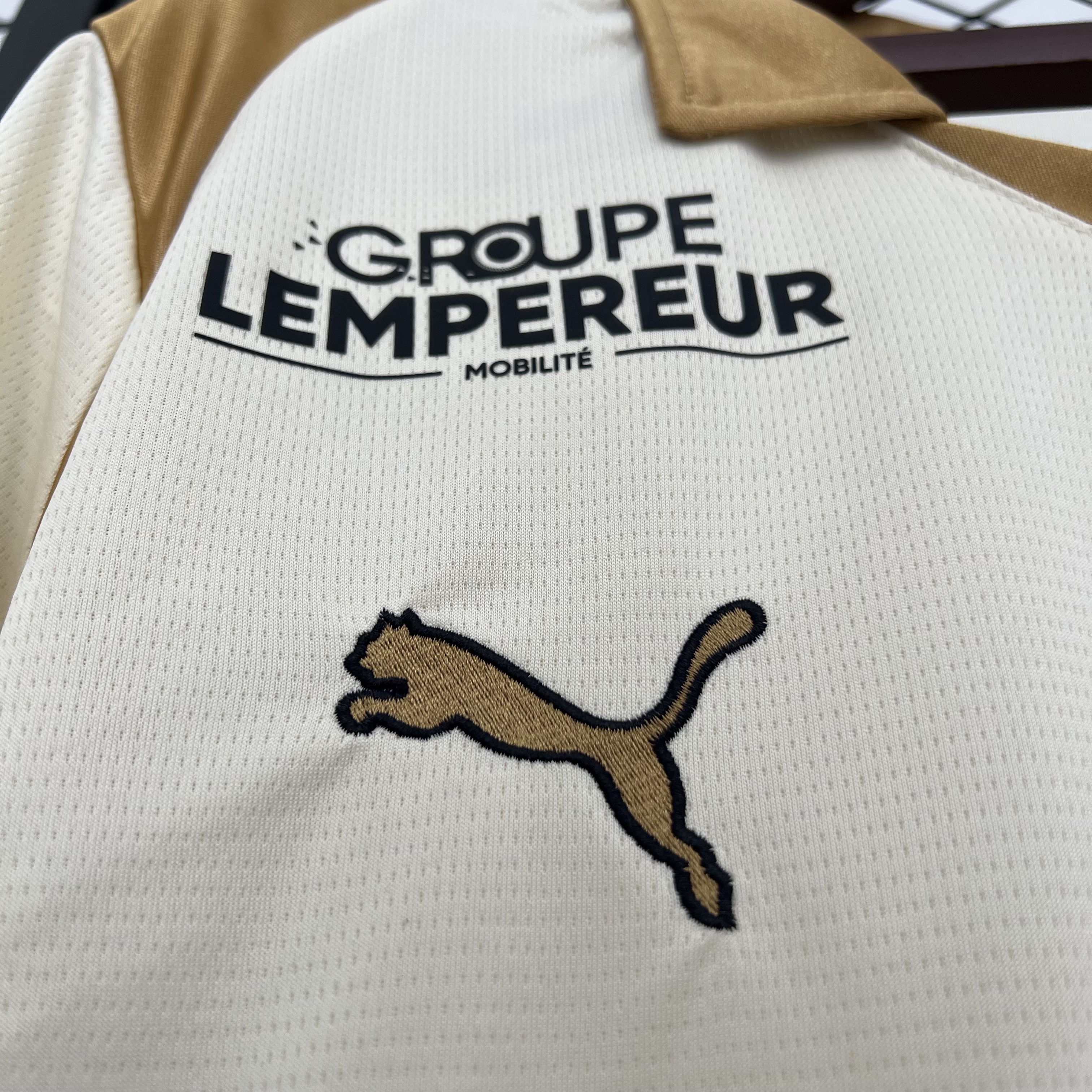 Lens 25/26 Third S-4XL