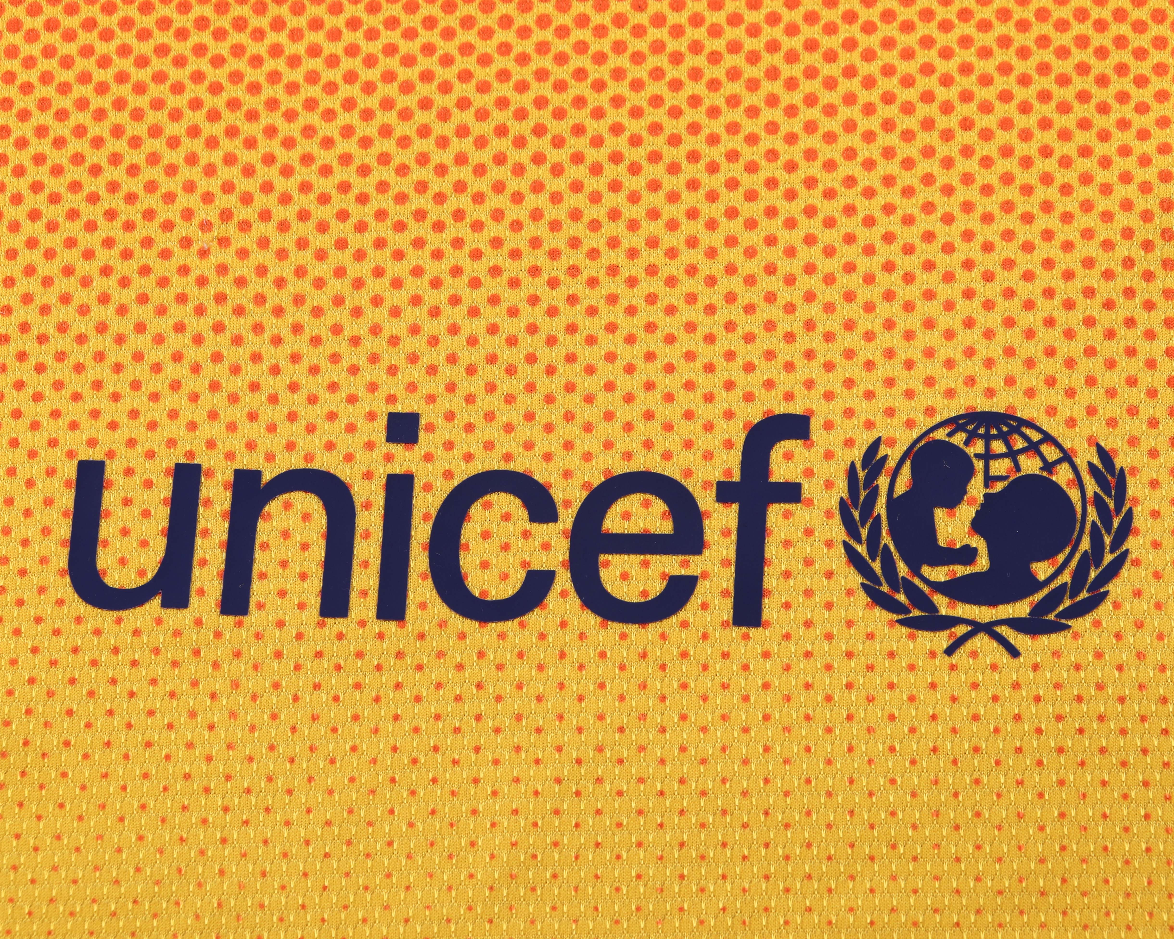 Kids kit Barcelona 12/13 Away