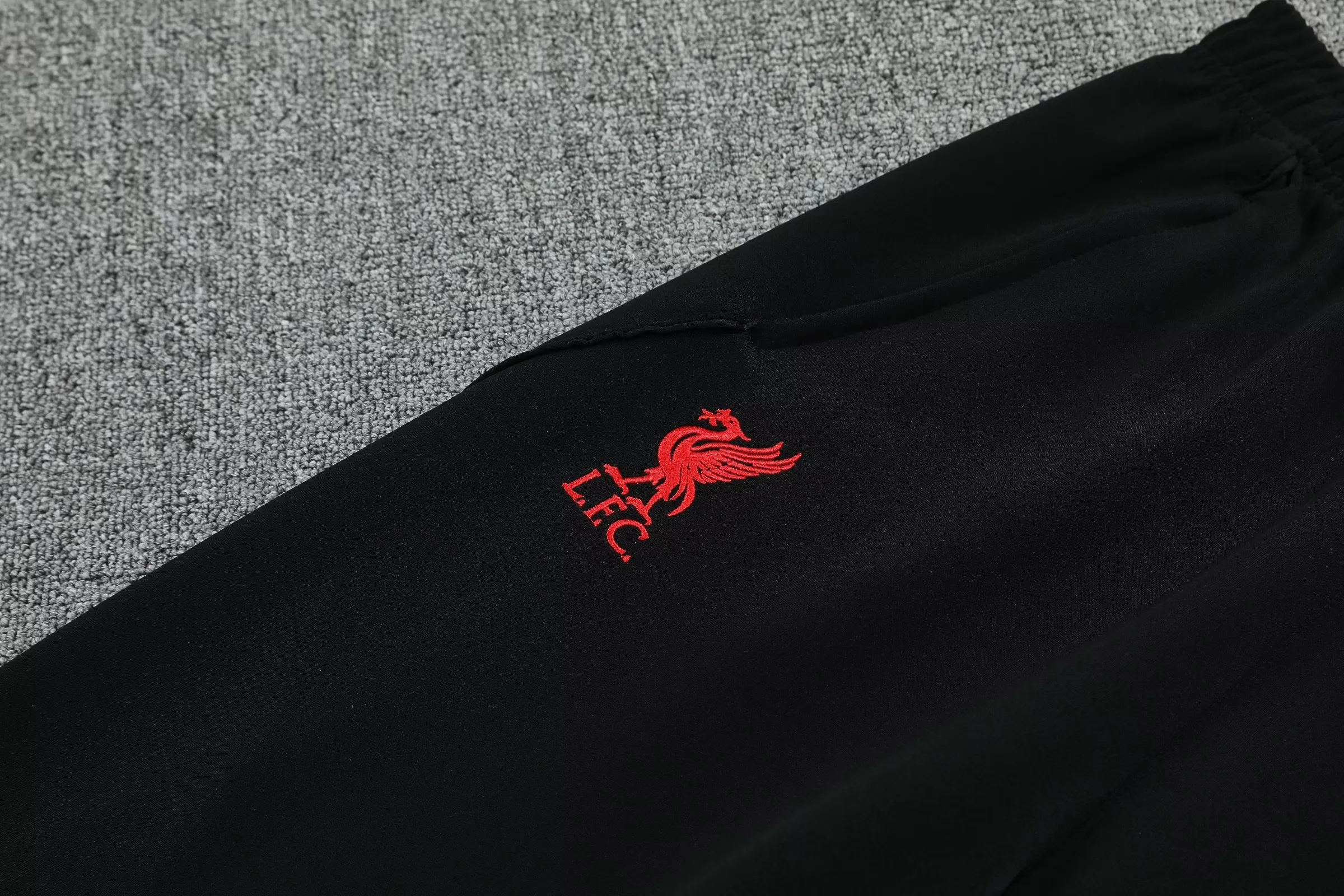 2526 LVP Full zipper Training suit Black