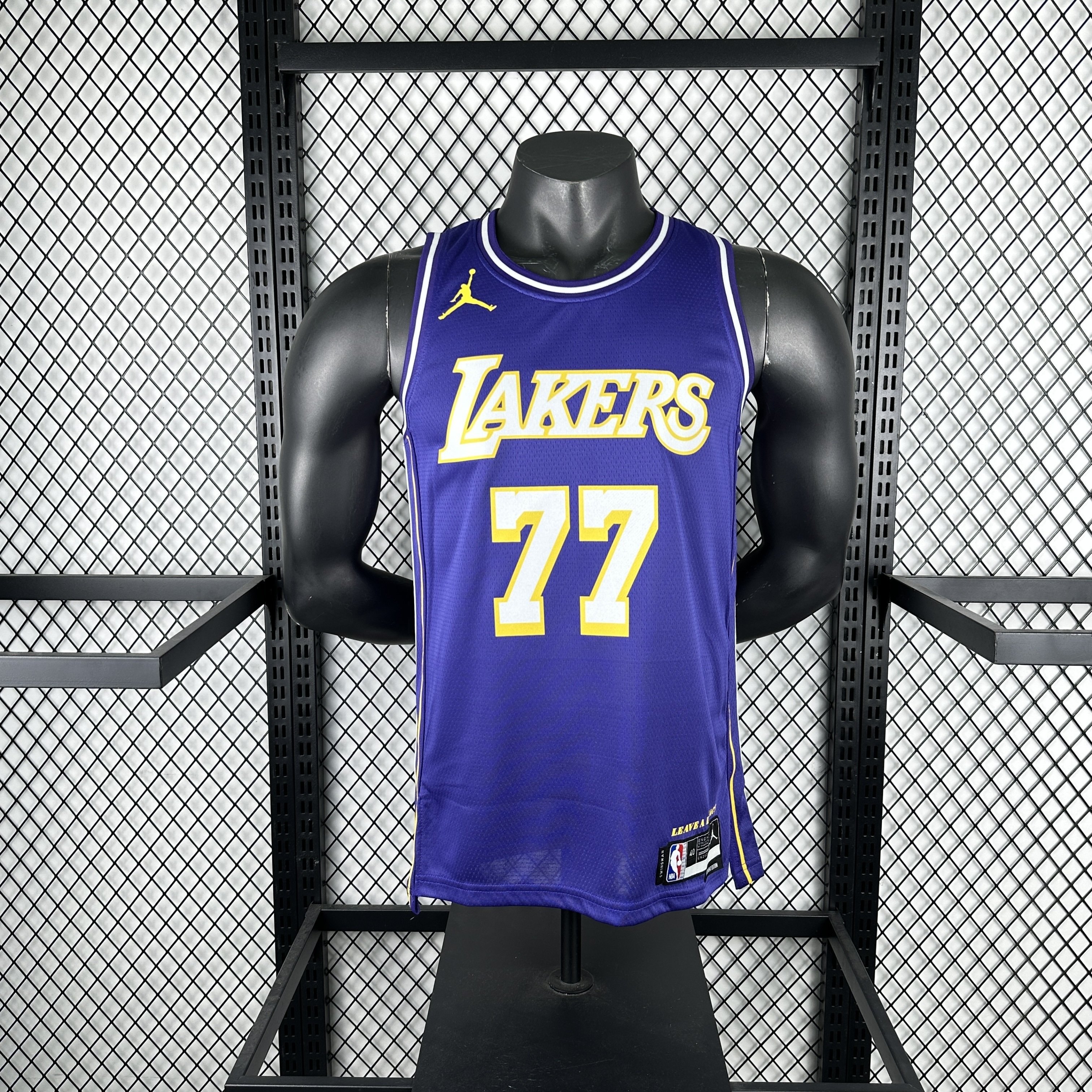 26 Season Lakers City Editon #77