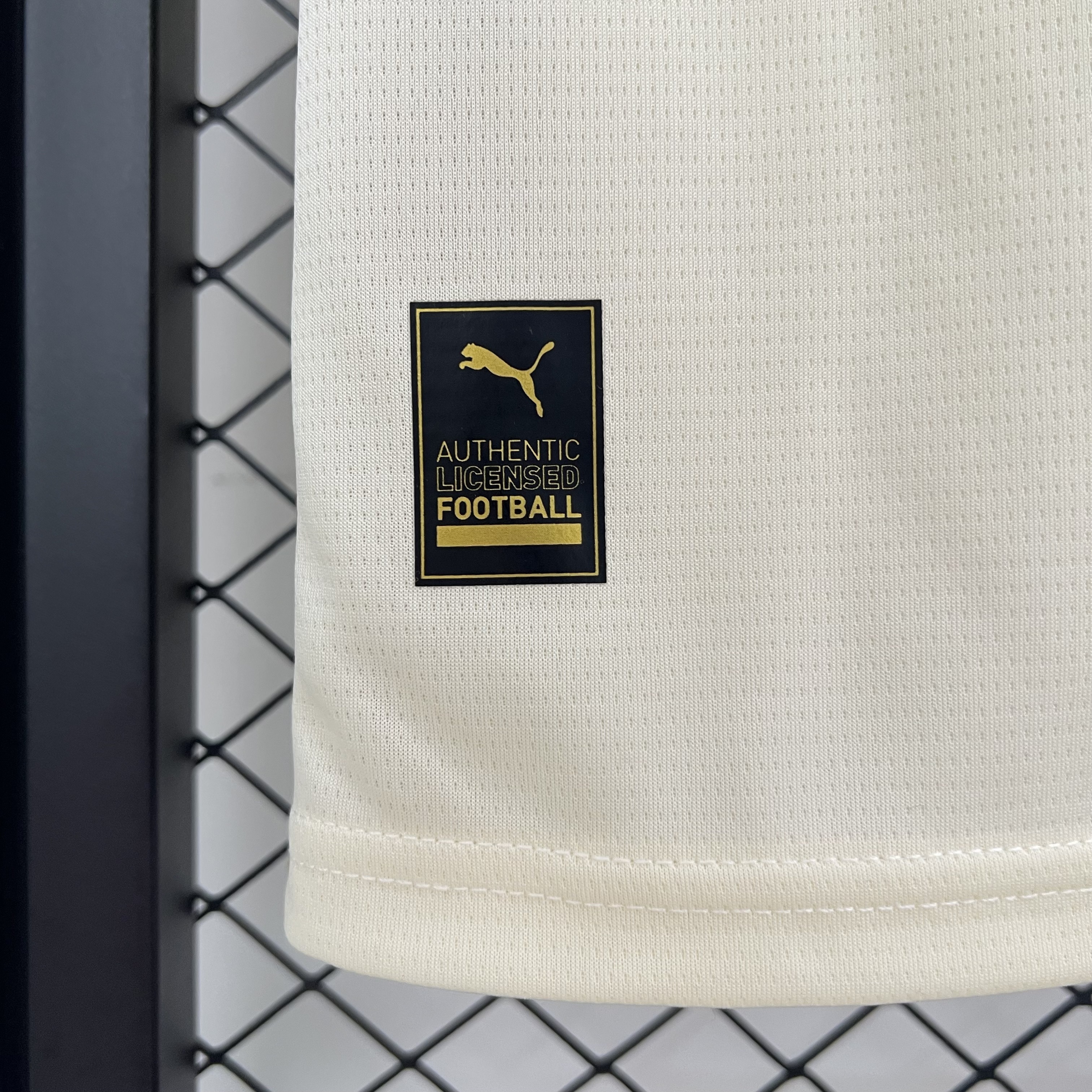 Lens 25/26 Third S-4XL