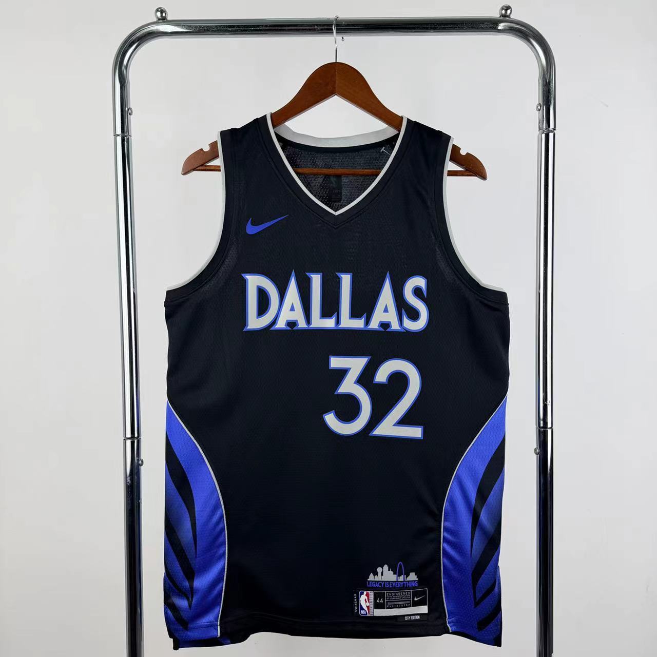 26 Season Mavericks City Edition No.32