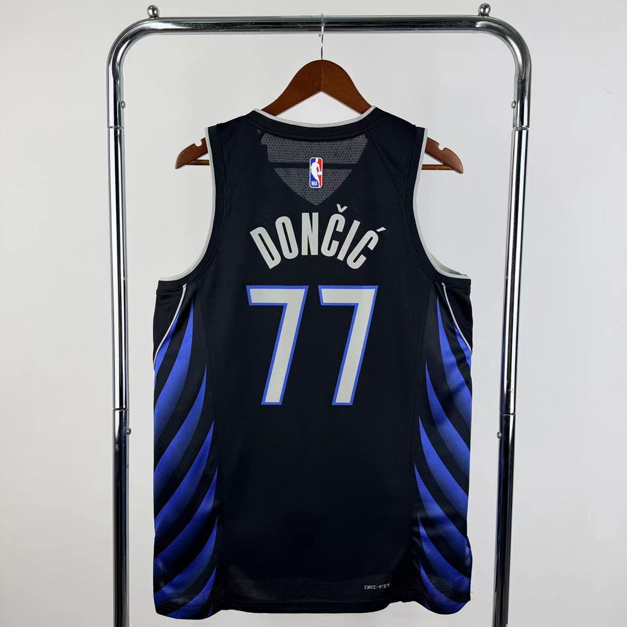 26 Season Mavericks City Edition No.77