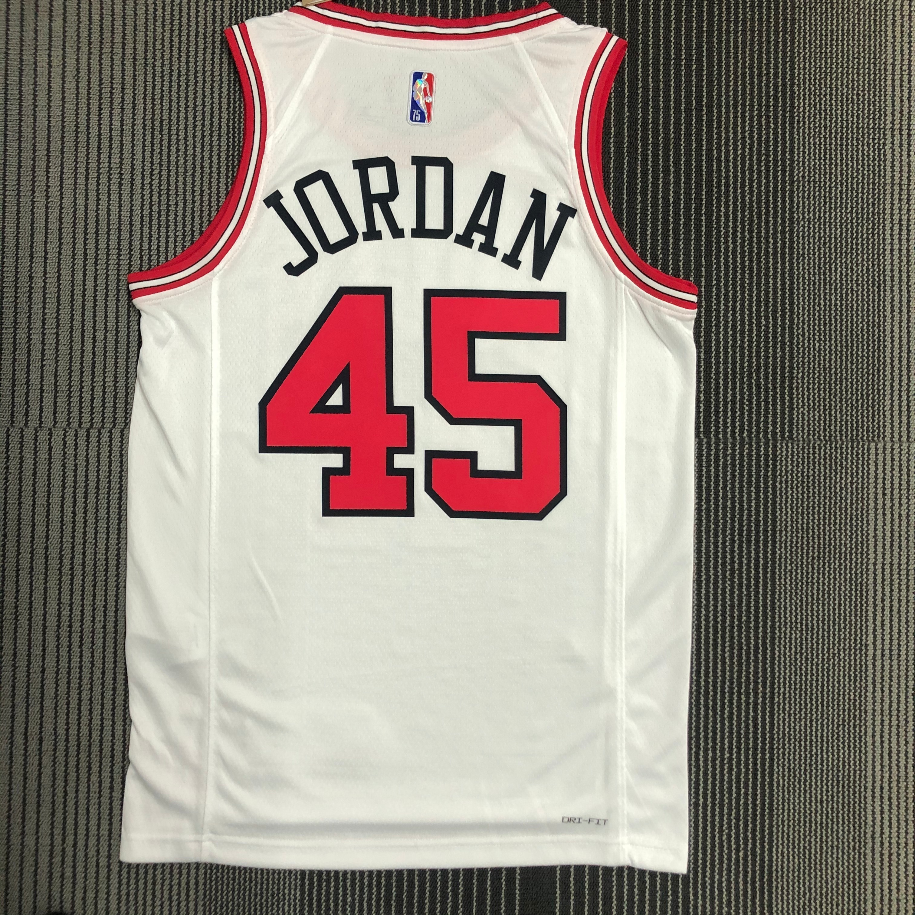75th Anniversary Chicago Bulls White Jersey No.45