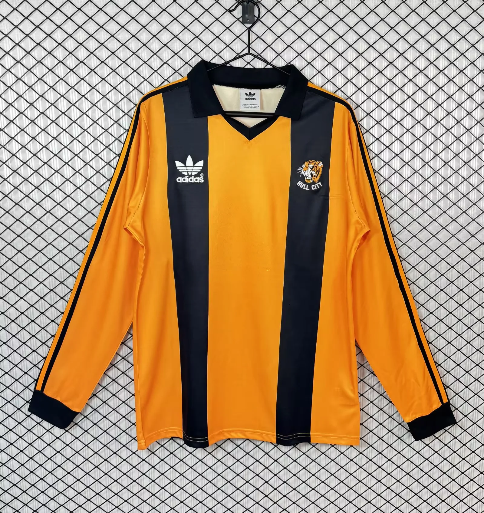 Retro Hull City 1981/82 Home Jersey Long Sleeves S-XXL