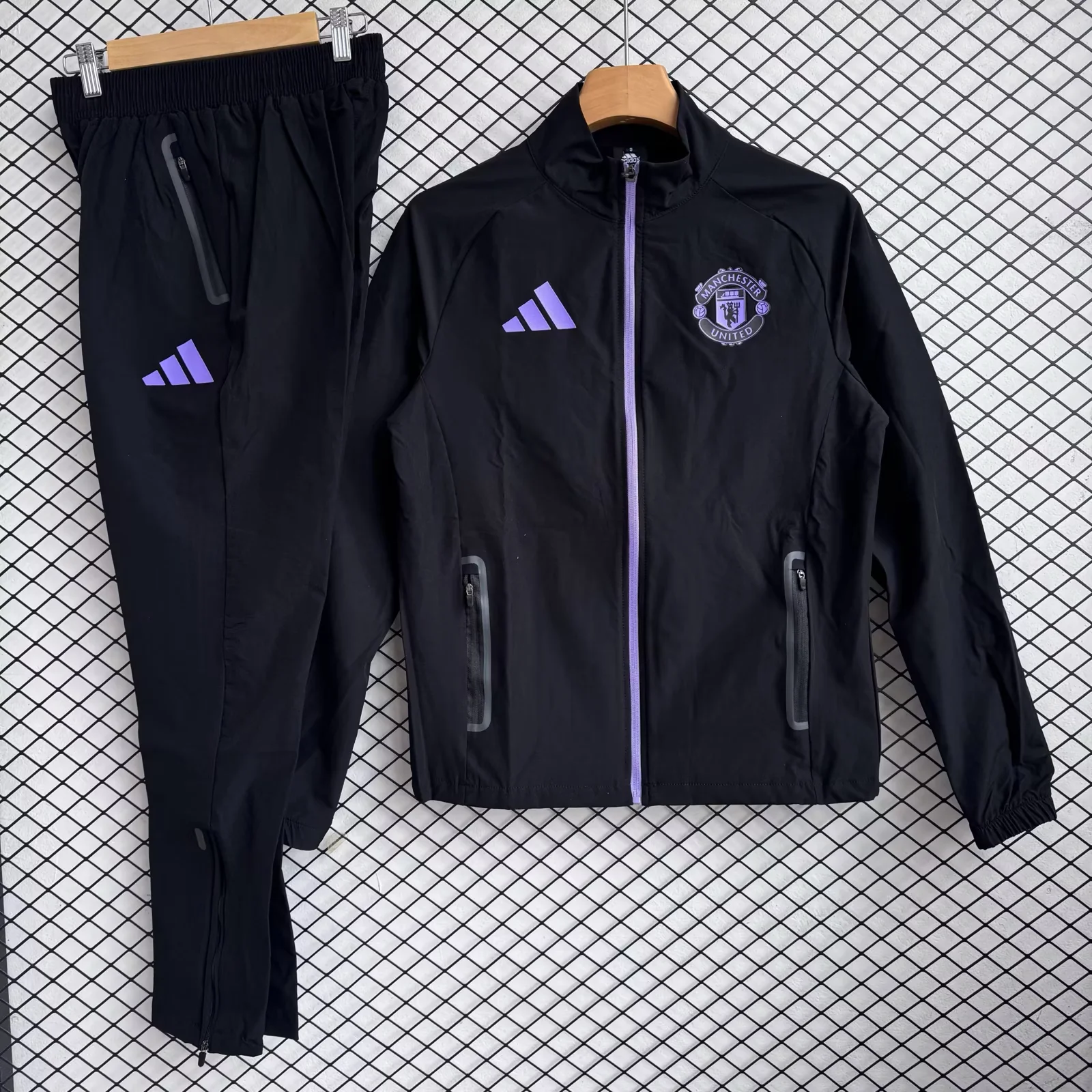 2526 Man United Full Zipper Suit