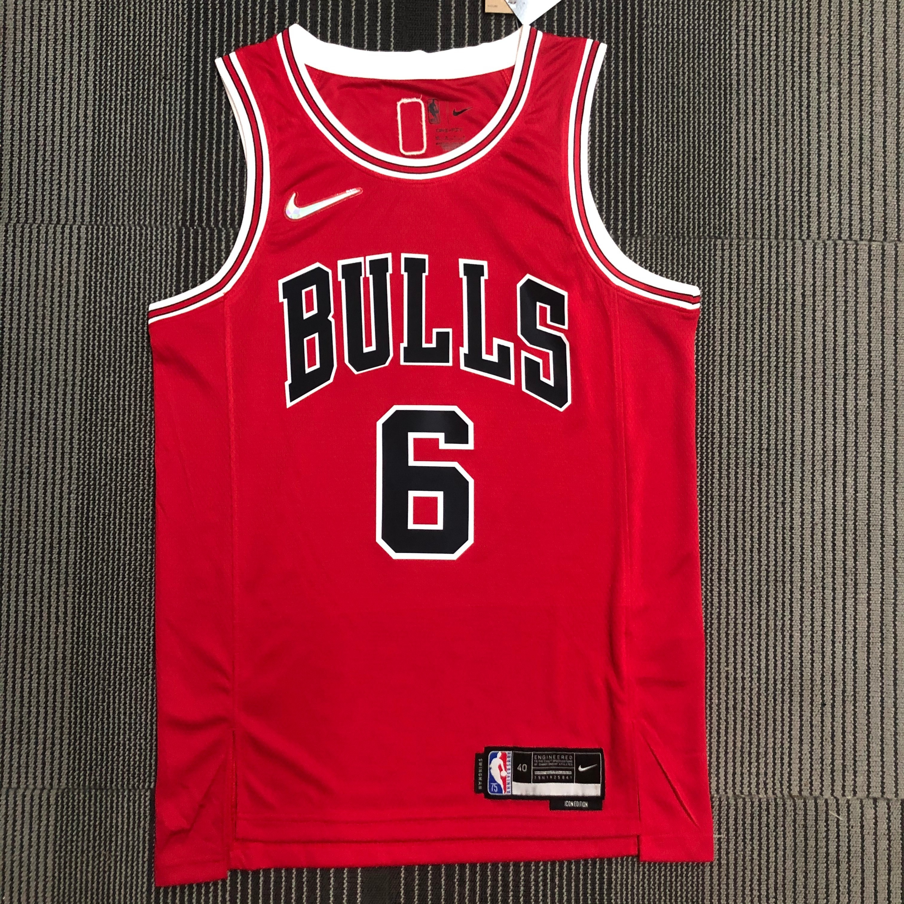 75th Anniversary Chicago Bulls Red Jersey No.6