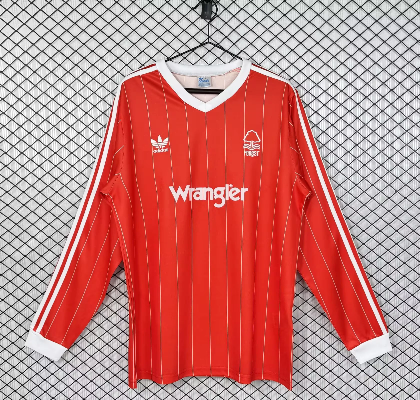 Retro Nottingham Forest 82/84 Home Jersey Long Sleeves S-XXL