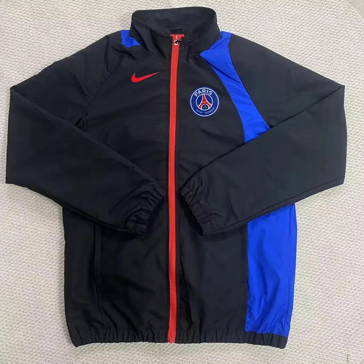 PSG Windbreaker