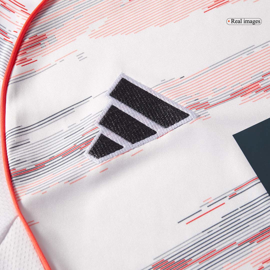 MÜLLER #25 Bayern Munich Away Soccer Jersey 2025/26