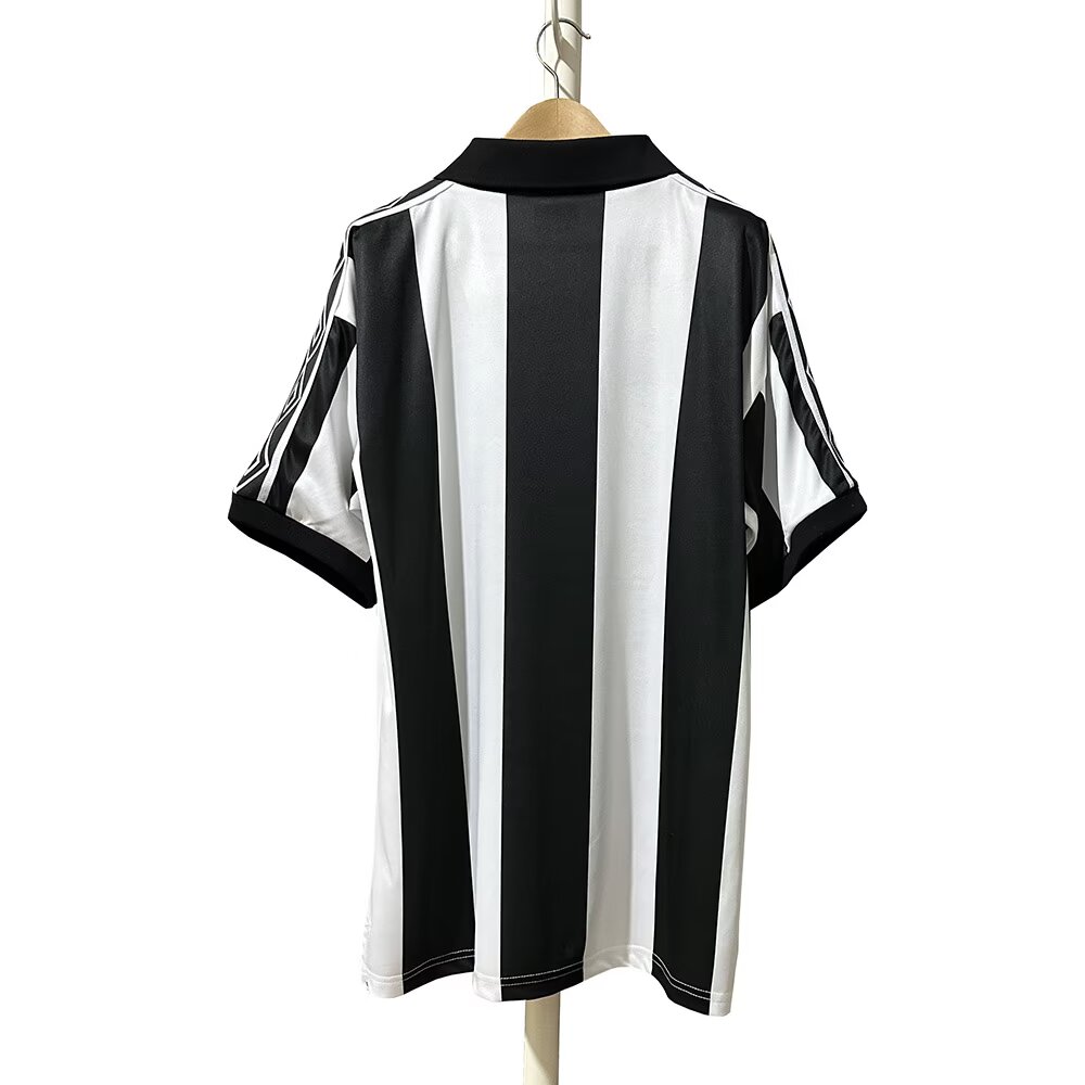 1980-1982 Newcastle United Home Retro Jersey