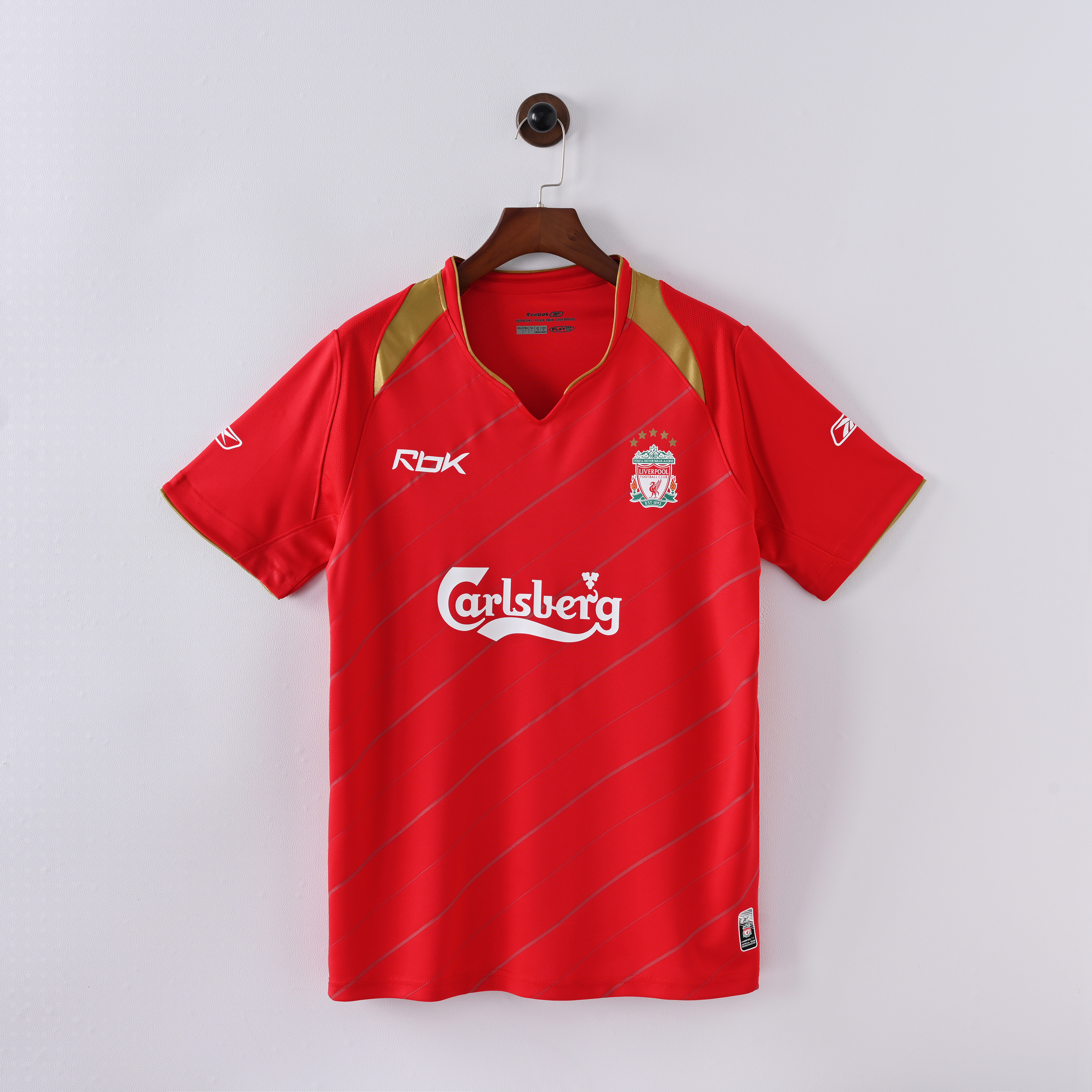 2005-2006 Liverpool home jerseys