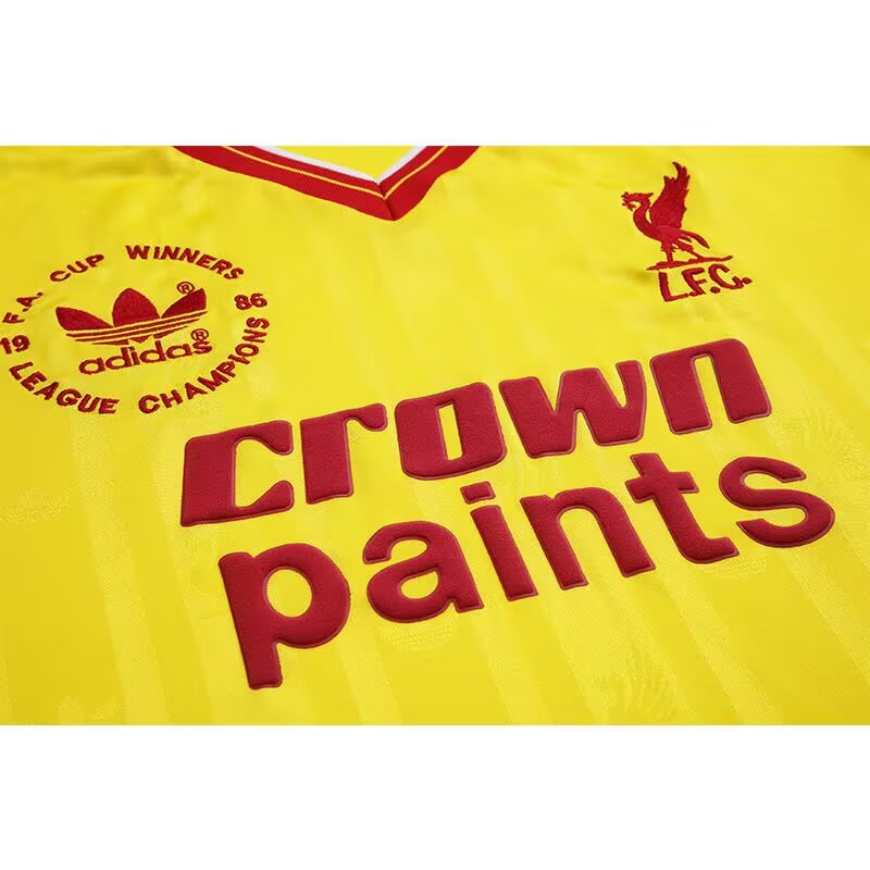 1986 Liverpool Third jerseys