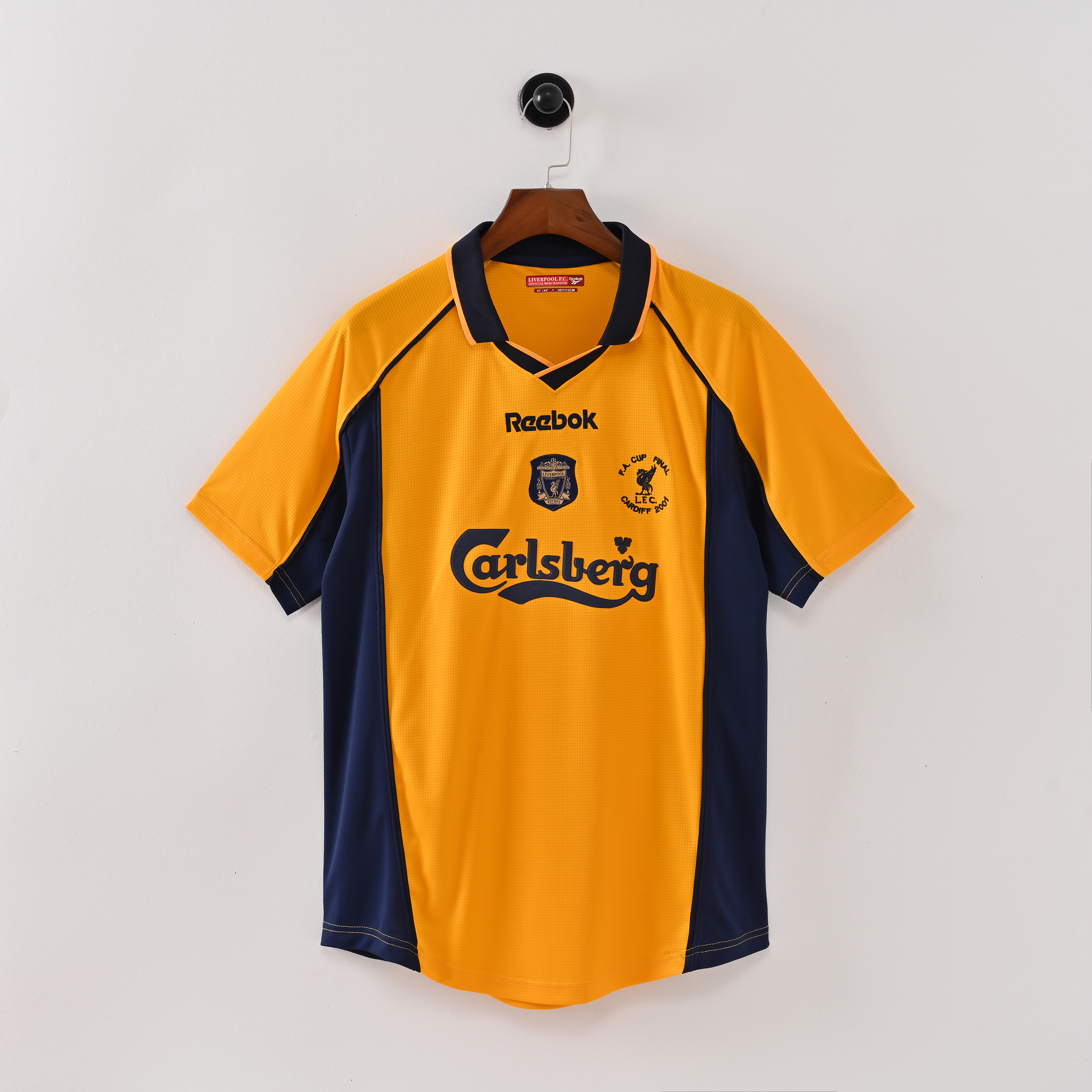 2000-2001 Liverpool Third jerseys